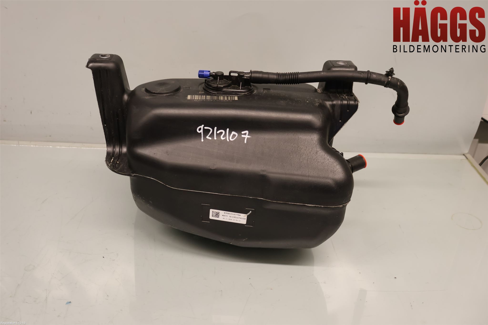 Volkswagen VW PASSAT 20-24 Adblue Tank