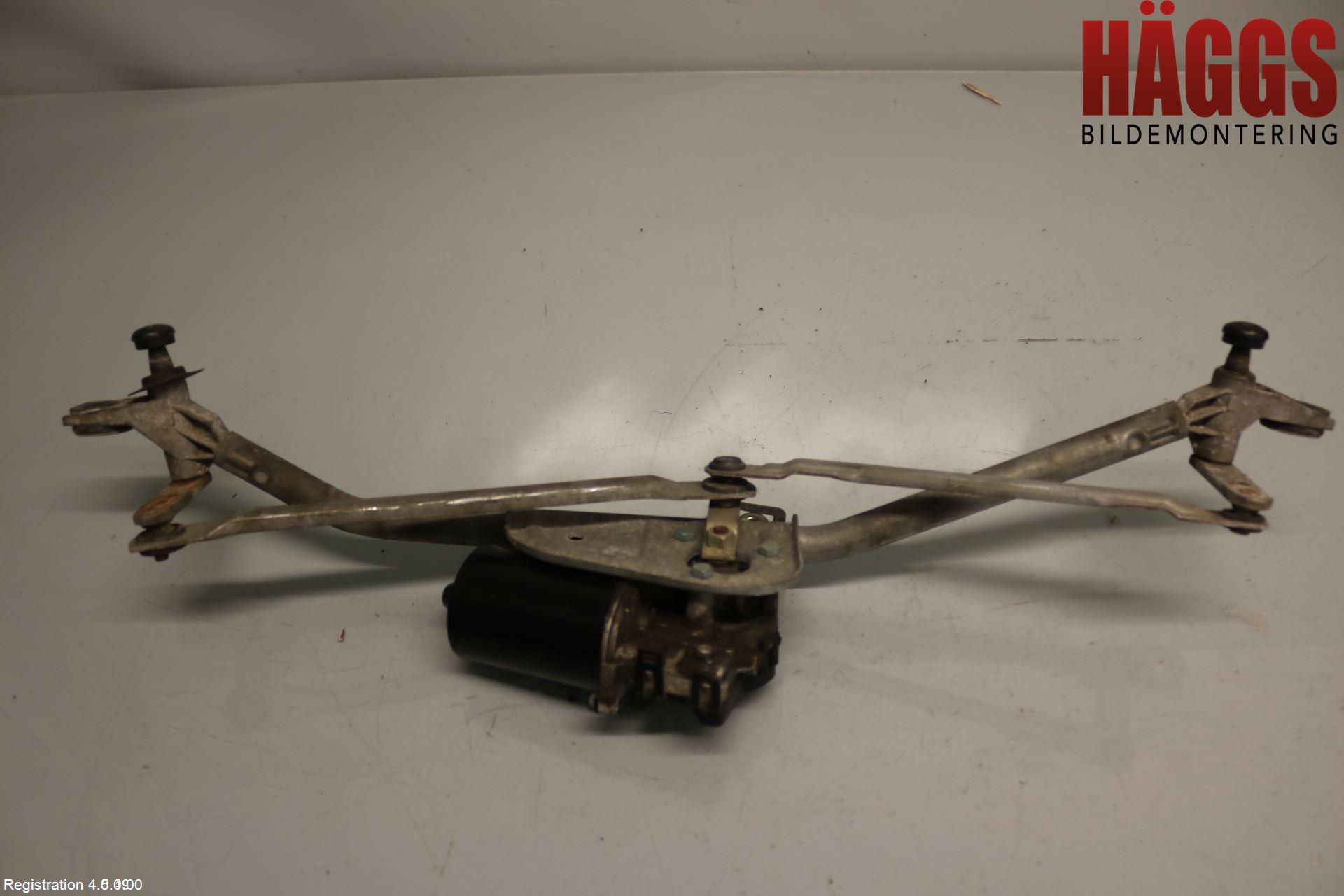 Volkswagen VW PASSAT 97-00 Torkarmotor Vindruta