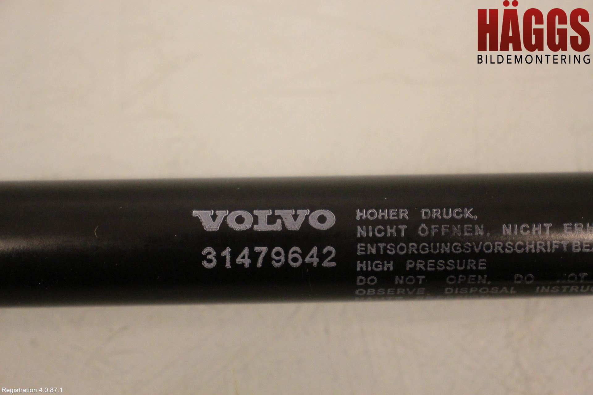 Volvo V90 17->> Gasfjäder Motorhuv