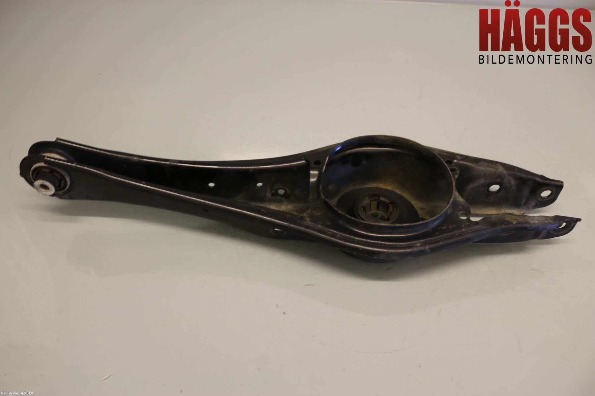 Volkswagen VW PASSAT 15-19 Bärarm Bak Höger