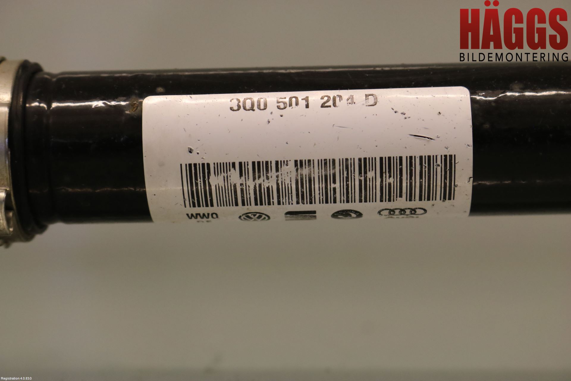 Volkswagen VW PASSAT 20-24 Drivaxel Bak Höger