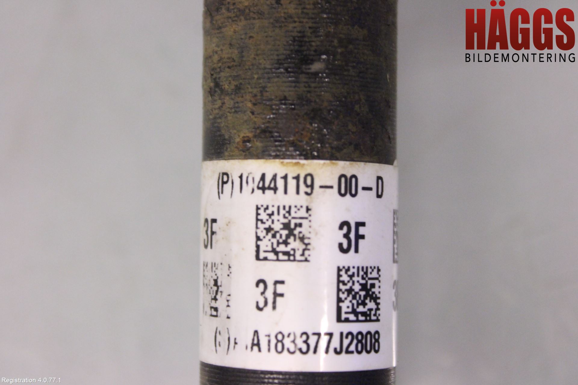 Tesla MODEL 3 17- Drivaxel Fram Höger