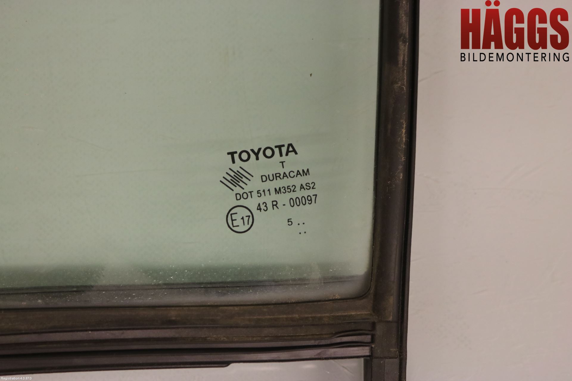 Toyota YARIS XP130 15-20 Dörruta Fram Lilla Vä
