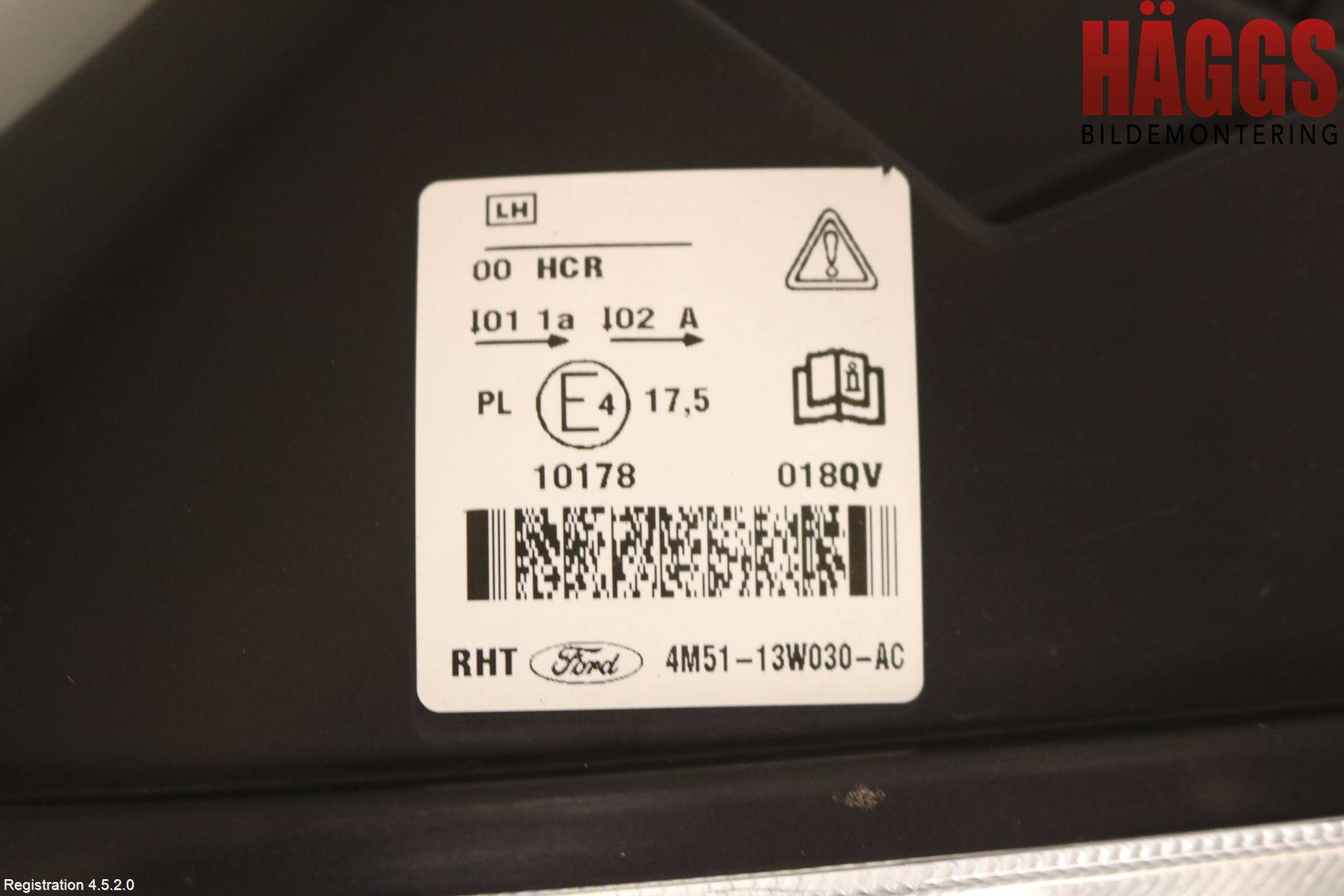 Ford FOCUS     04-07 Strålkastare Vänster