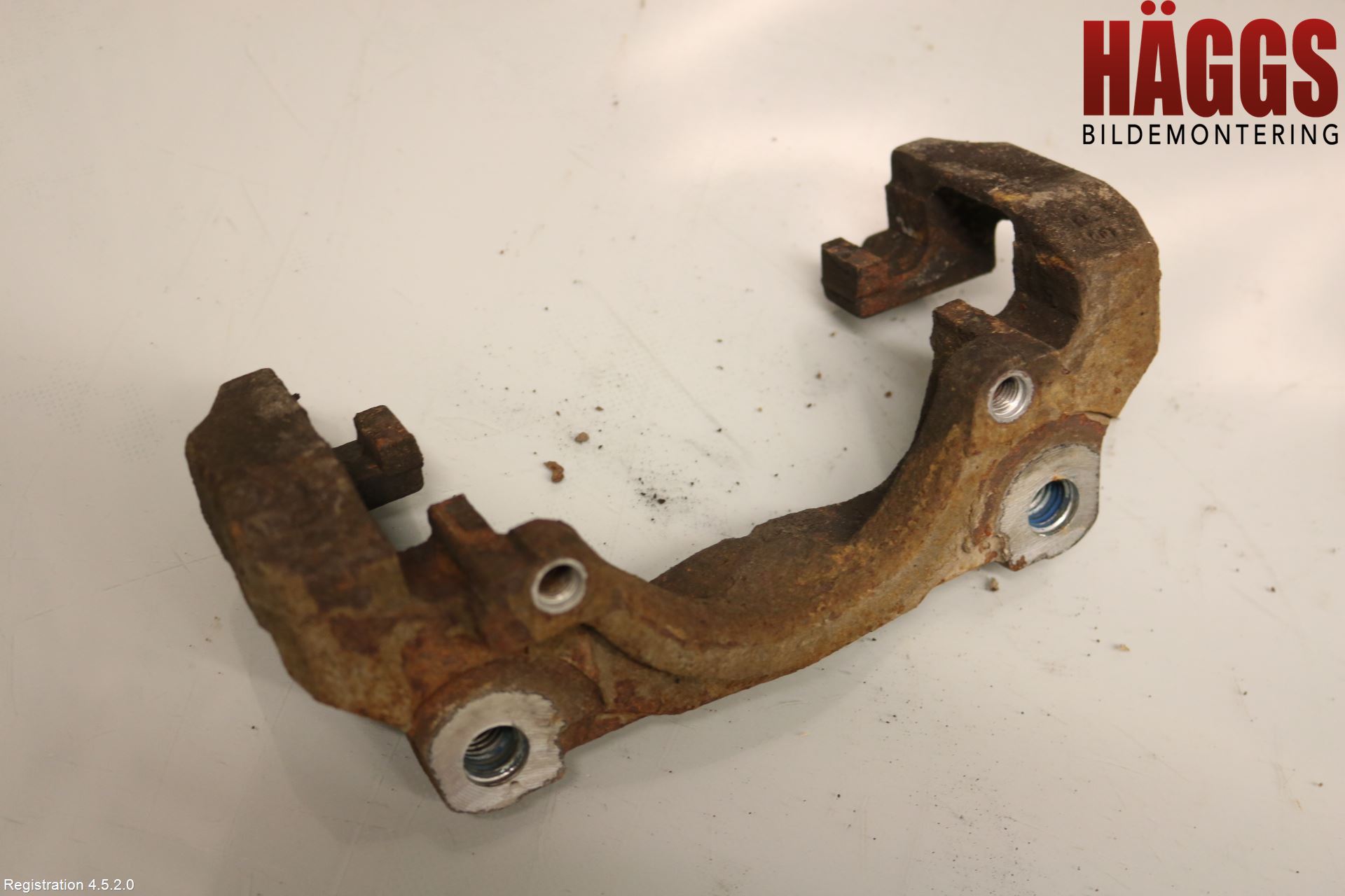 Ford MONDEO 15-22 Bromsokshållare