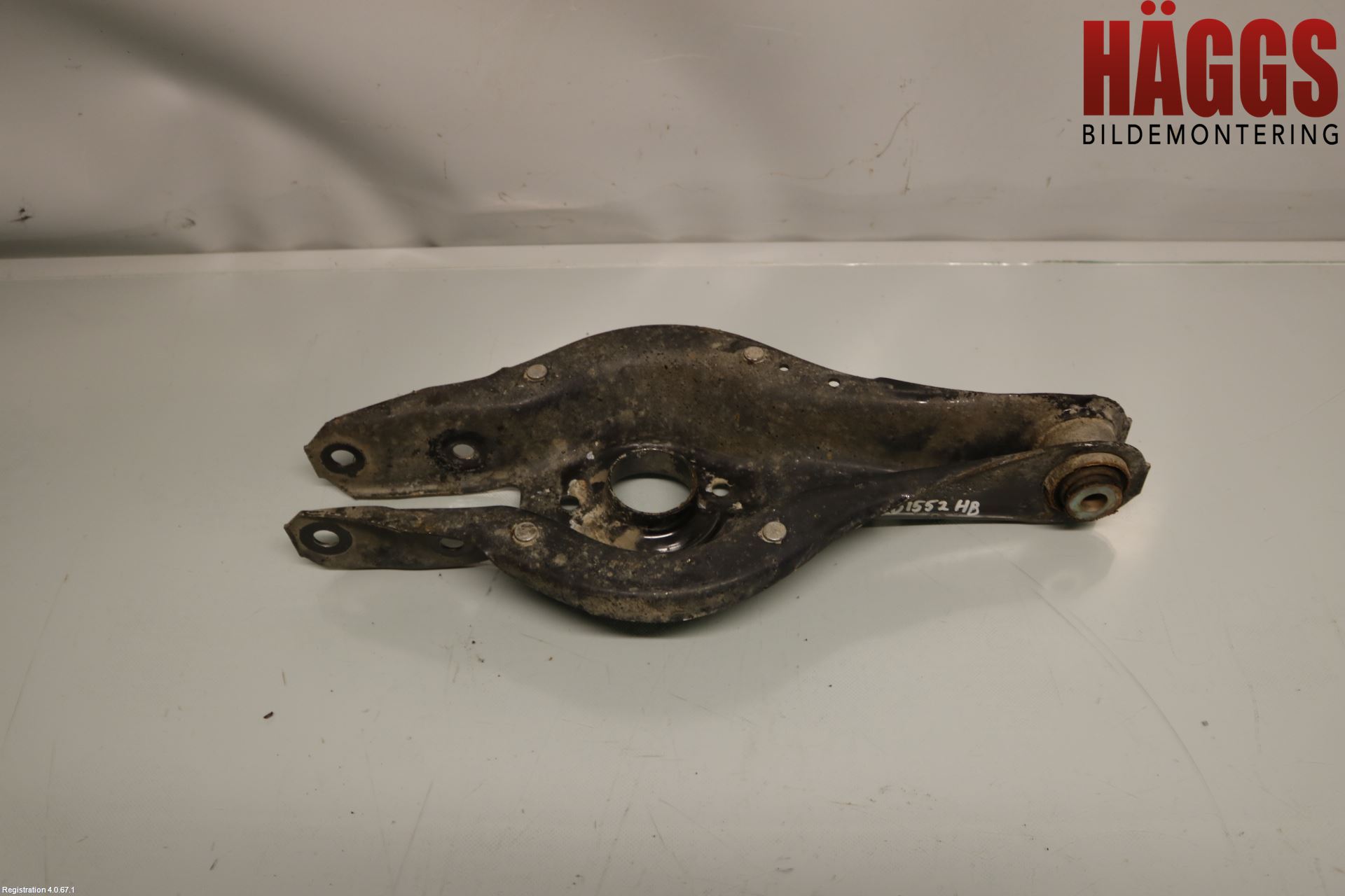BMW 3 F30/F31/F80 12-19 Bärarm Bak Höger