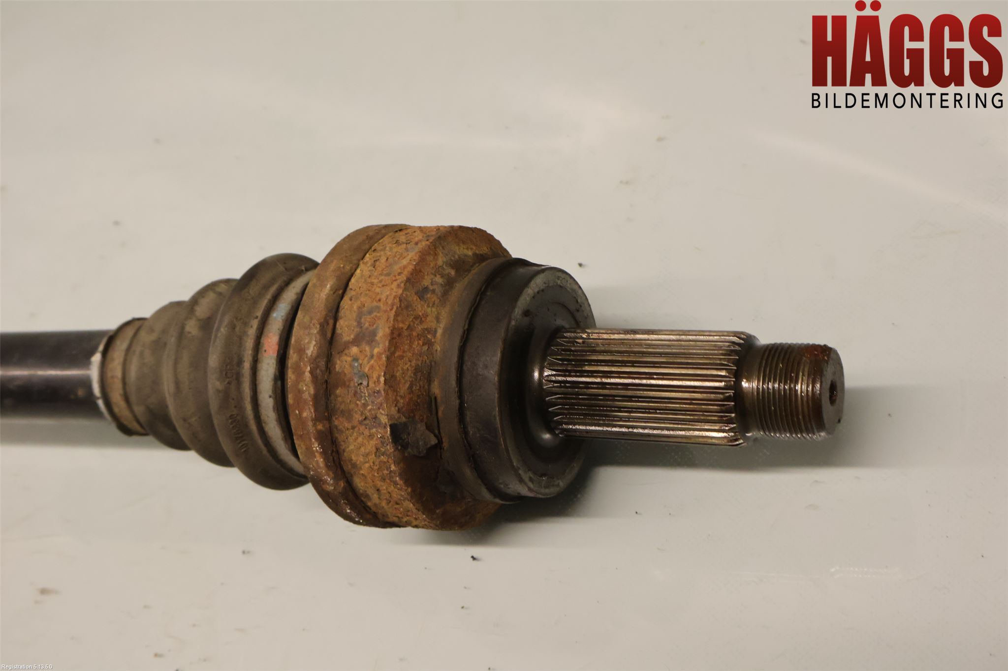 BMW X5 F15 13-18 Drivaxel Bak Vänster