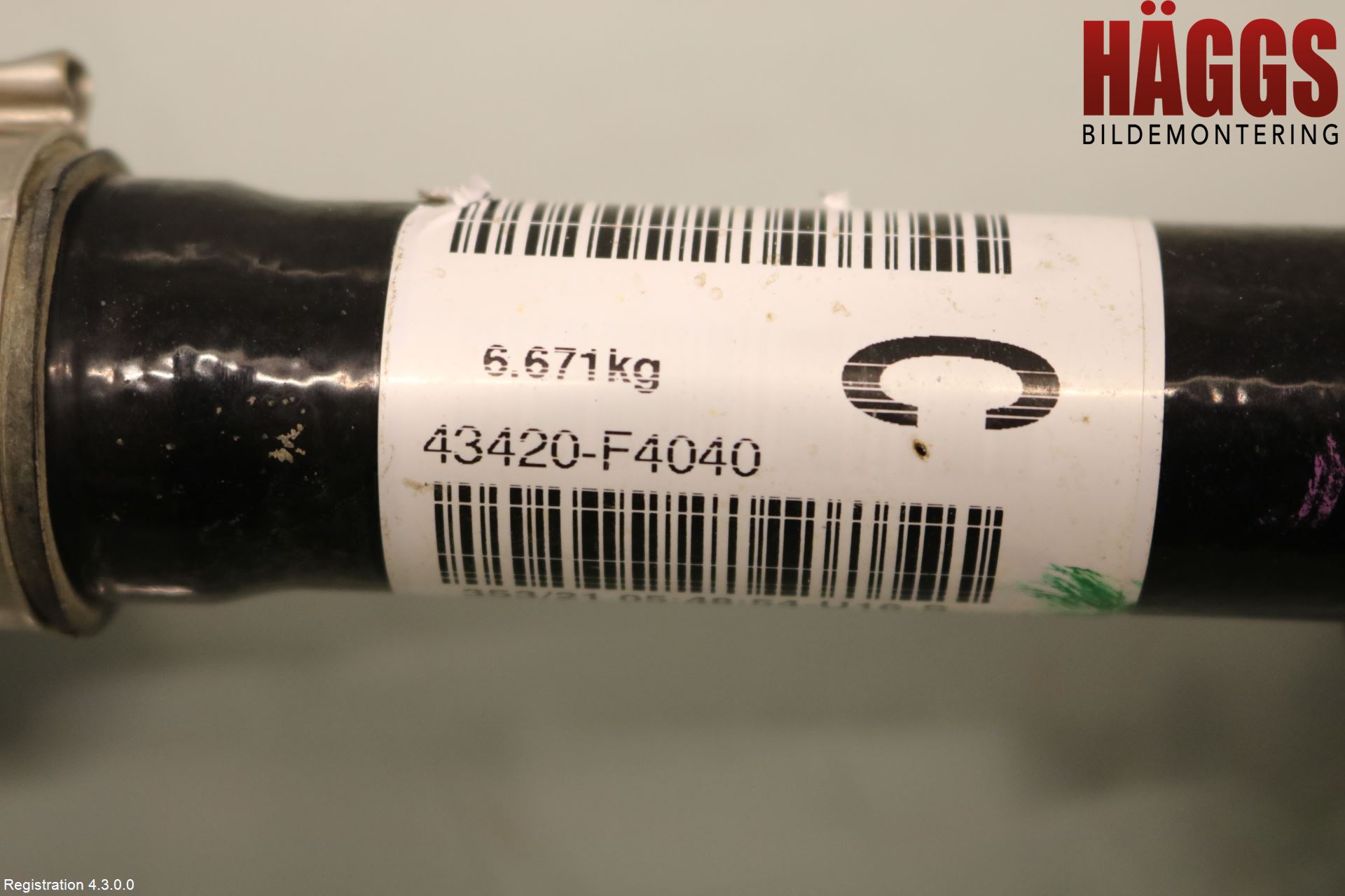 Toyota C-HR 16-23 Drivaxel Fram Vänster