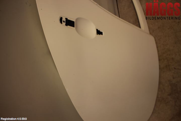 Mitsubishi L200 06-15 Dörr Bak Höger