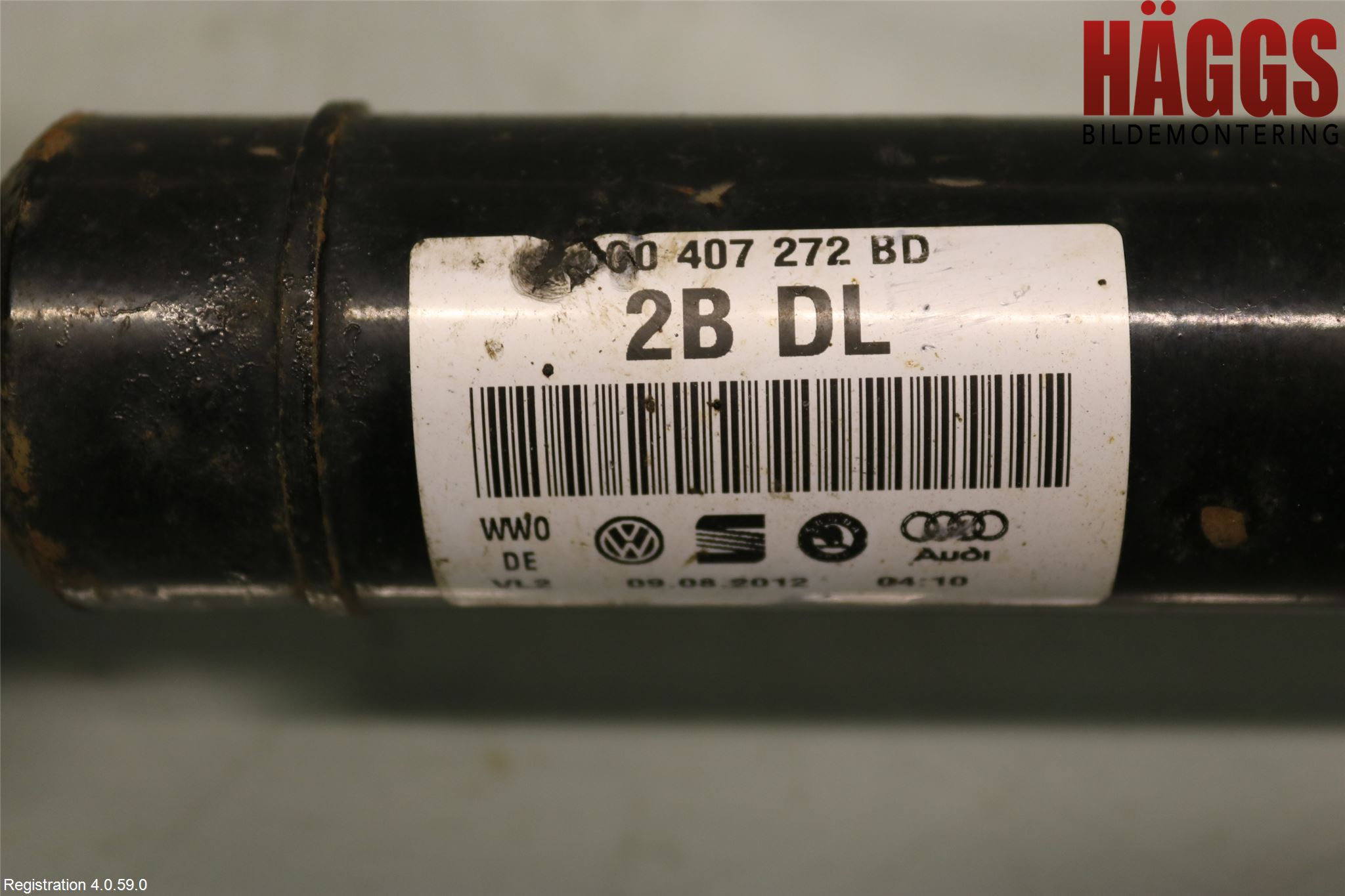 Volkswagen VW PASSAT 11-14 Drivaxel Fram Höger