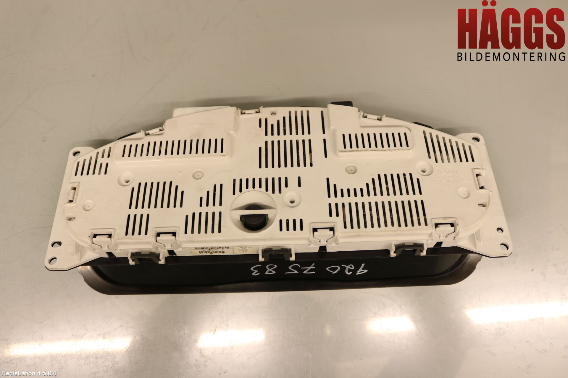 Nissan NAVARA 05-16 Instrument Komb