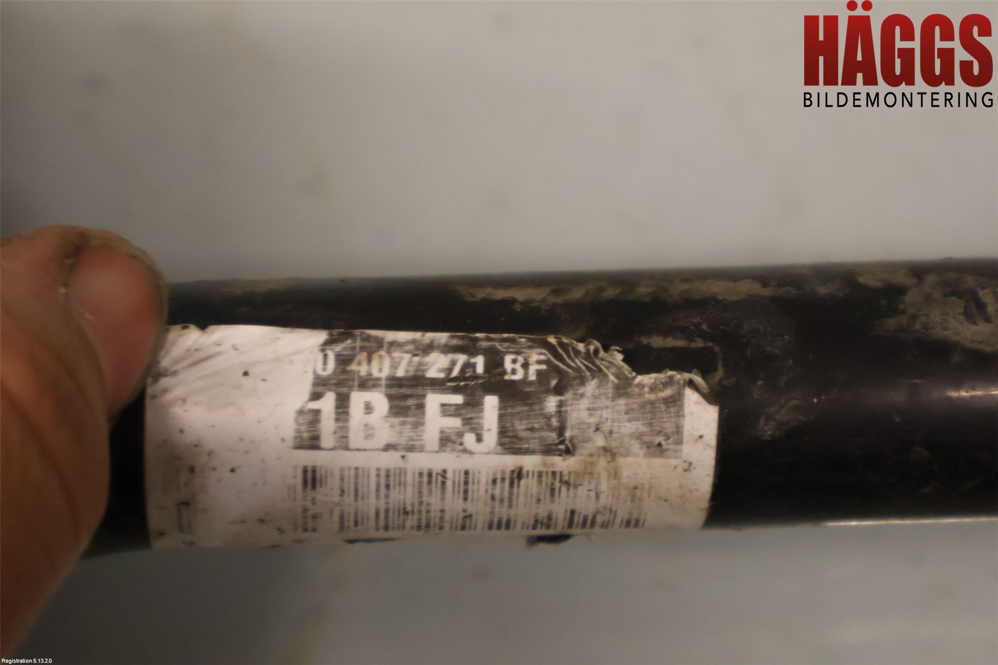 Volkswagen VW CADDY      04-10 Drivaxel Fram Vänster