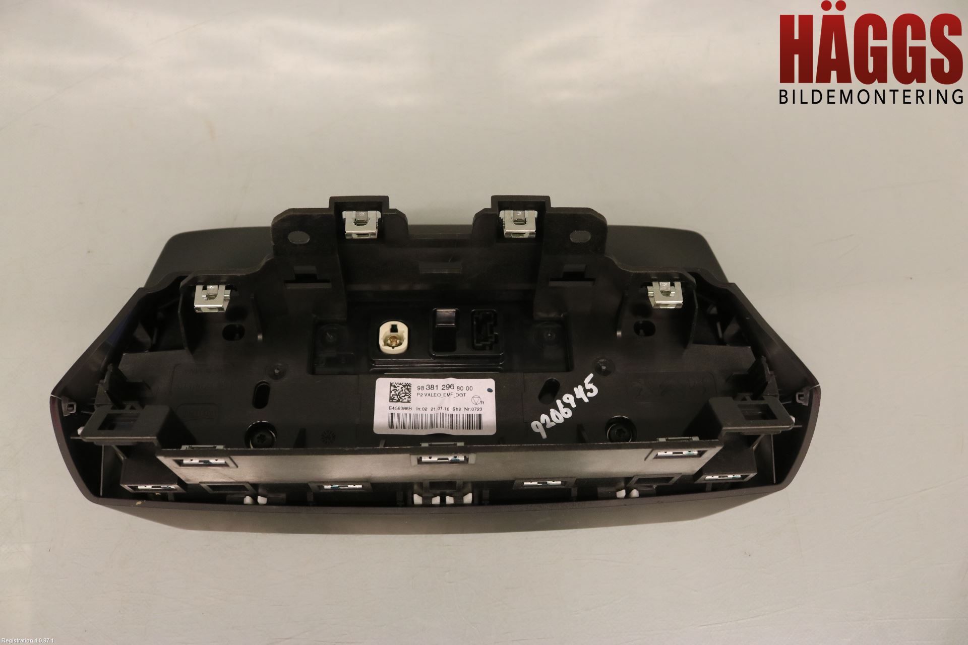 Peugeot 208/E-208 20- Multifunktionsdisplay