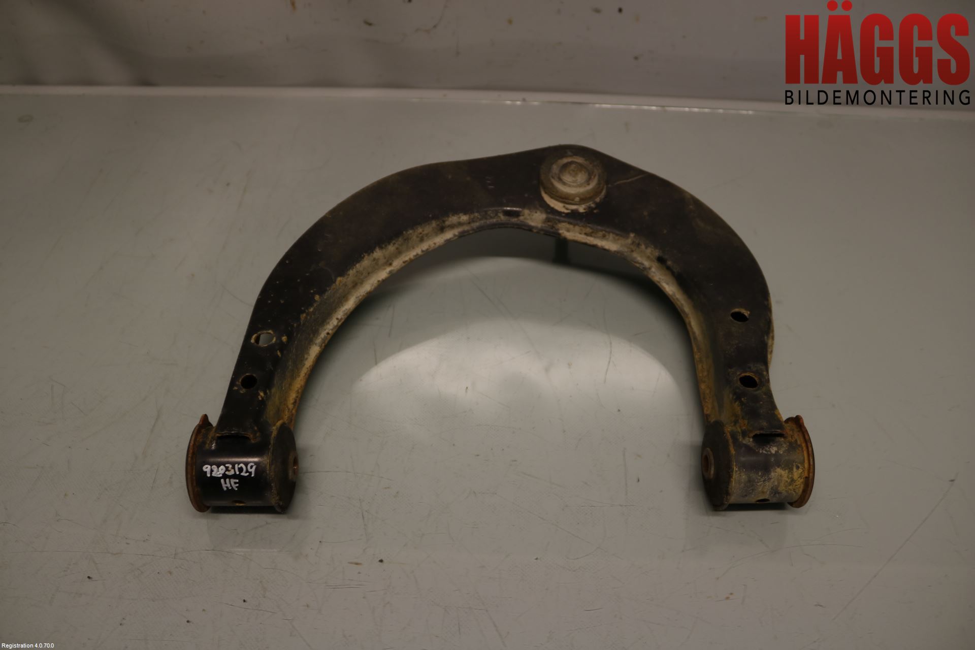 Volkswagen VW AMAROK 2H 10-22 Bärarm Fram Övre Hö