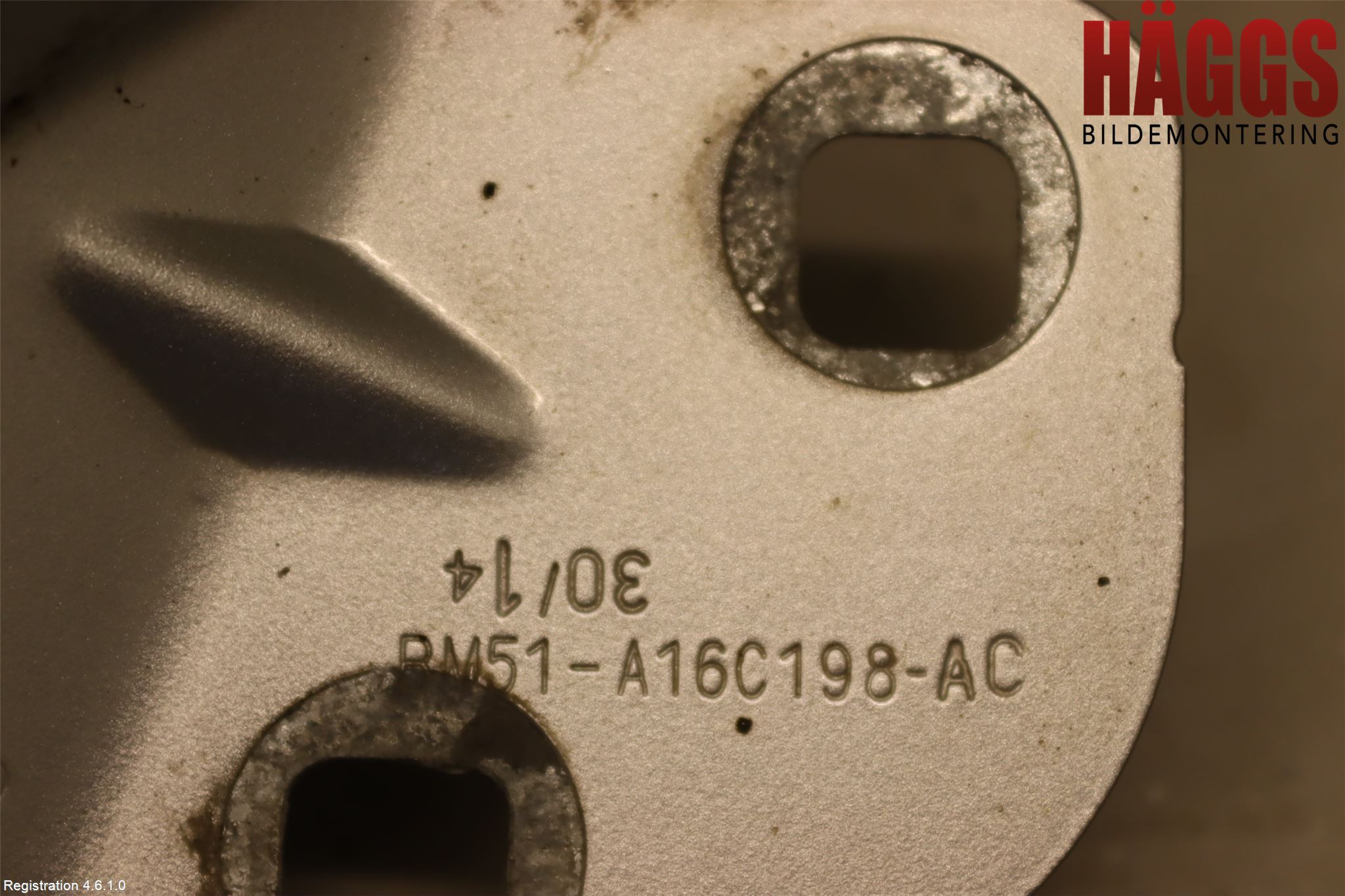 Ford FOCUS 11-14 Skärm Fram Höger