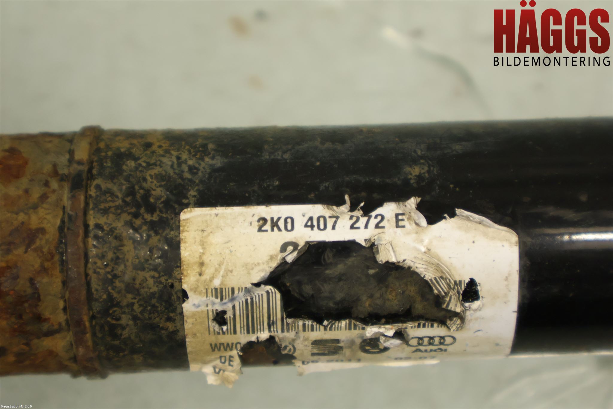 Volkswagen VW CADDY 11-15 Drivaxel Fram Höger
