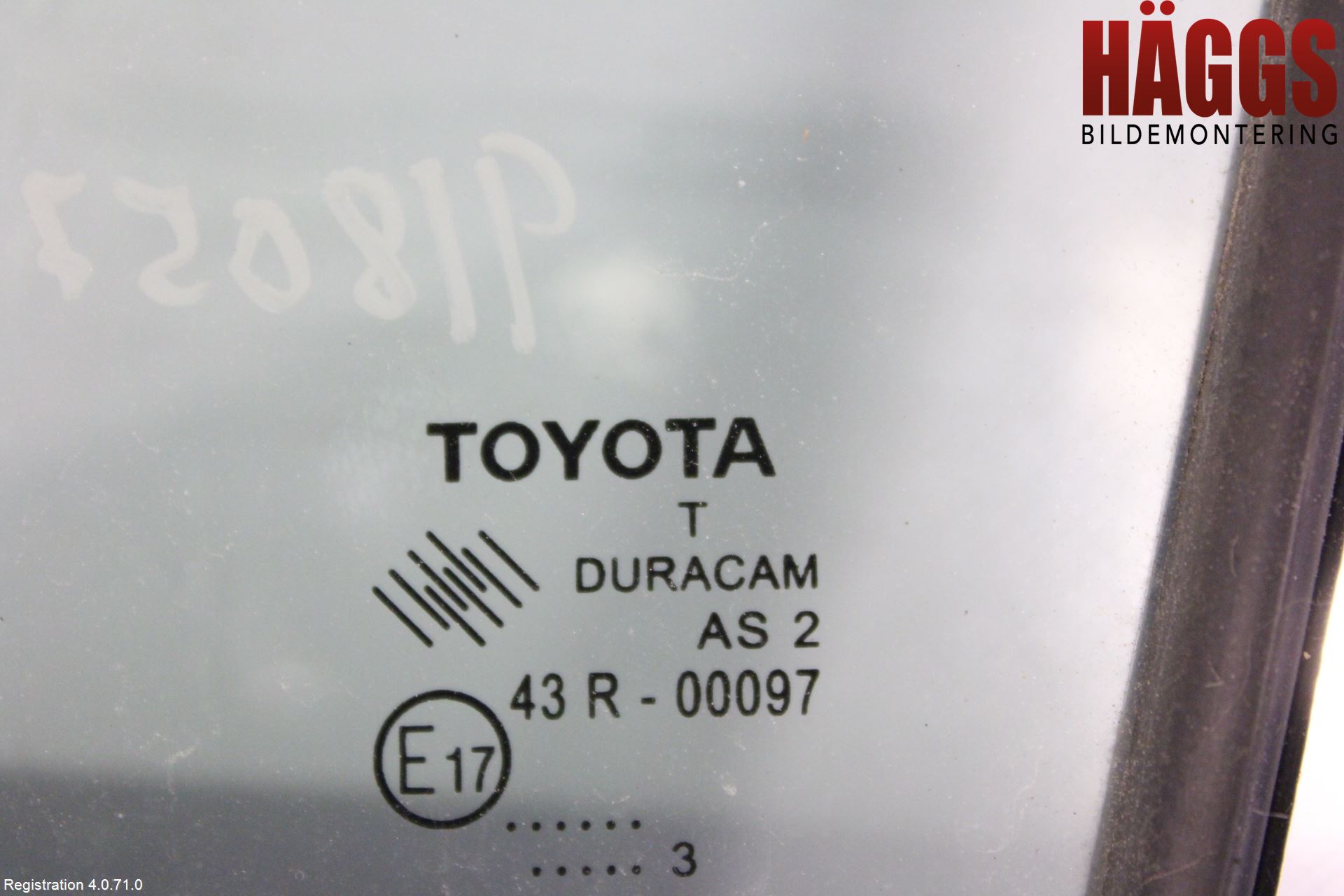 Toyota YARIS XP130 12-14 Dörruta Fram Lilla Vä