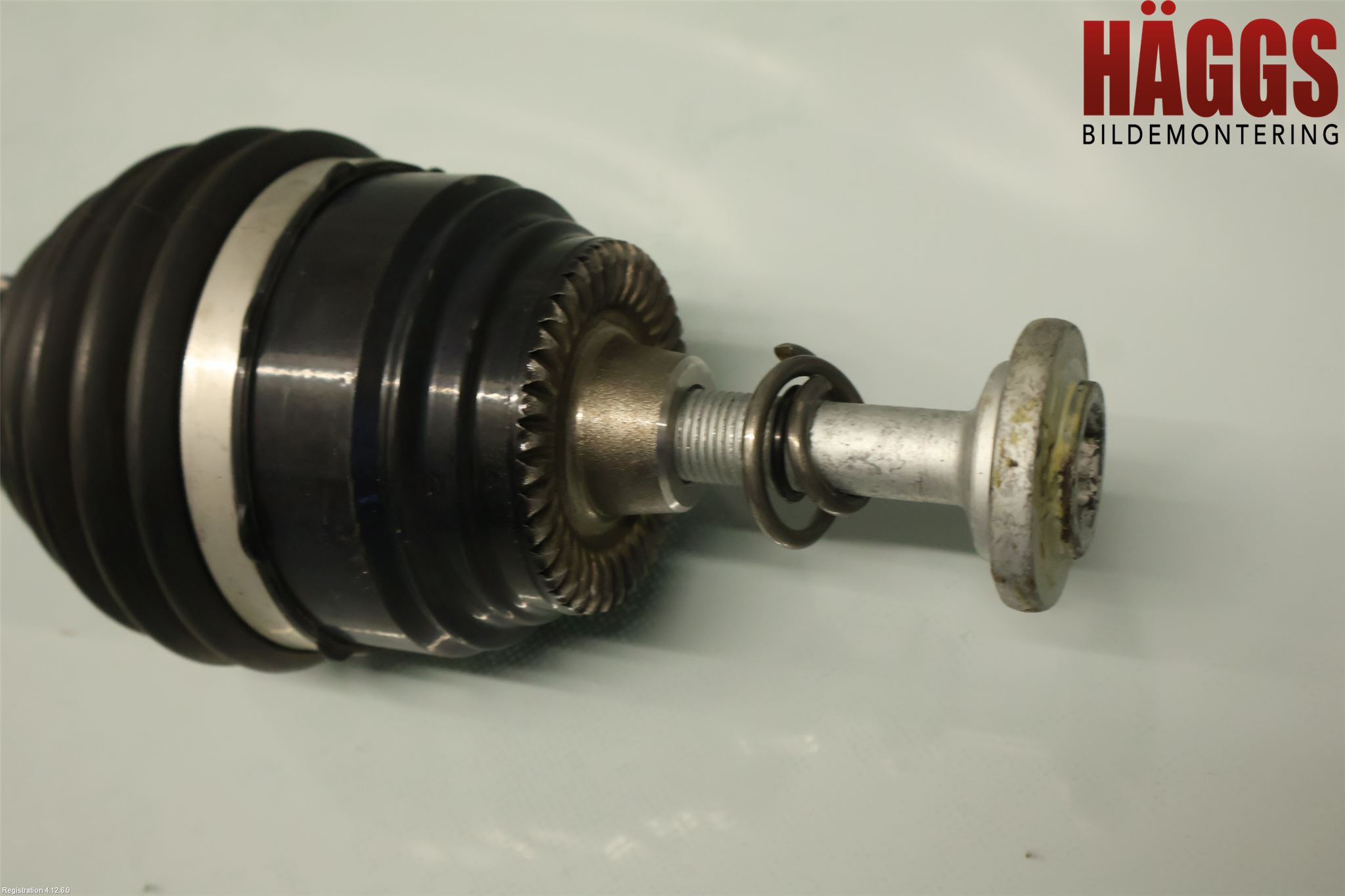 BMW X4 G02 18- Drivaxel Fram Höger