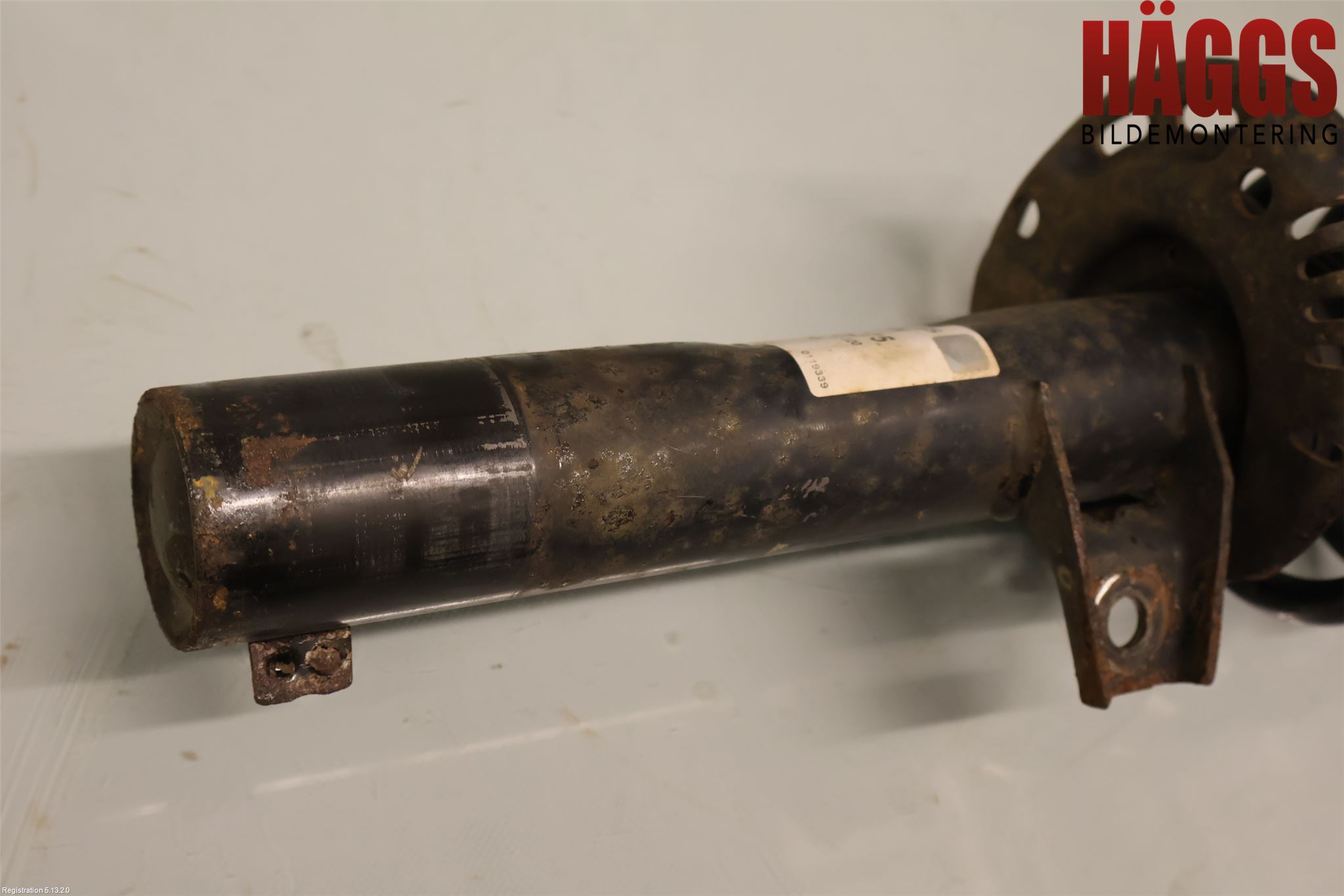 Volkswagen VW CADDY      04-10 Fjäderben Fram Höger