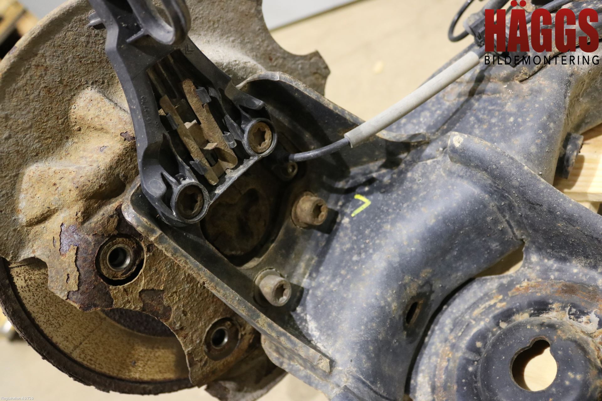 Peugeot PARTNER 08-15 Bakaxel