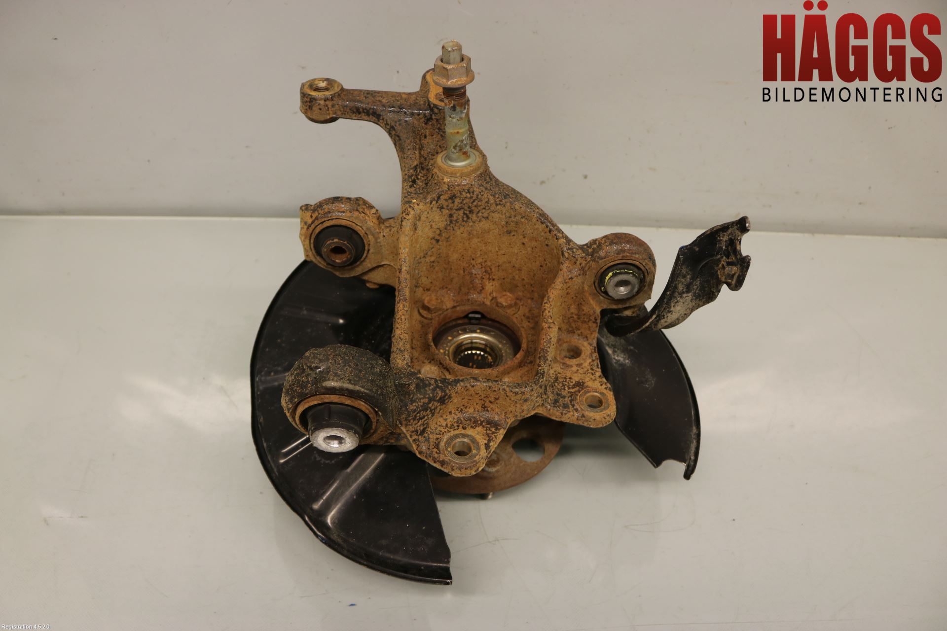 Toyota RAV4 19- Hjullagerhus-Spindel Hö B