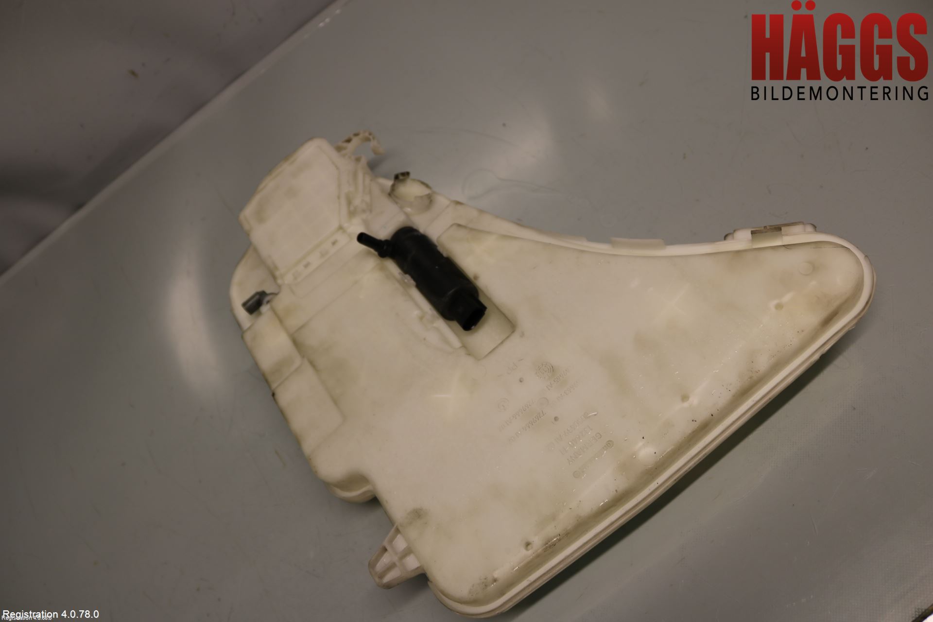 BMW 5 F10/F11/F18 09-17 Spolartank Vindruta-Strål