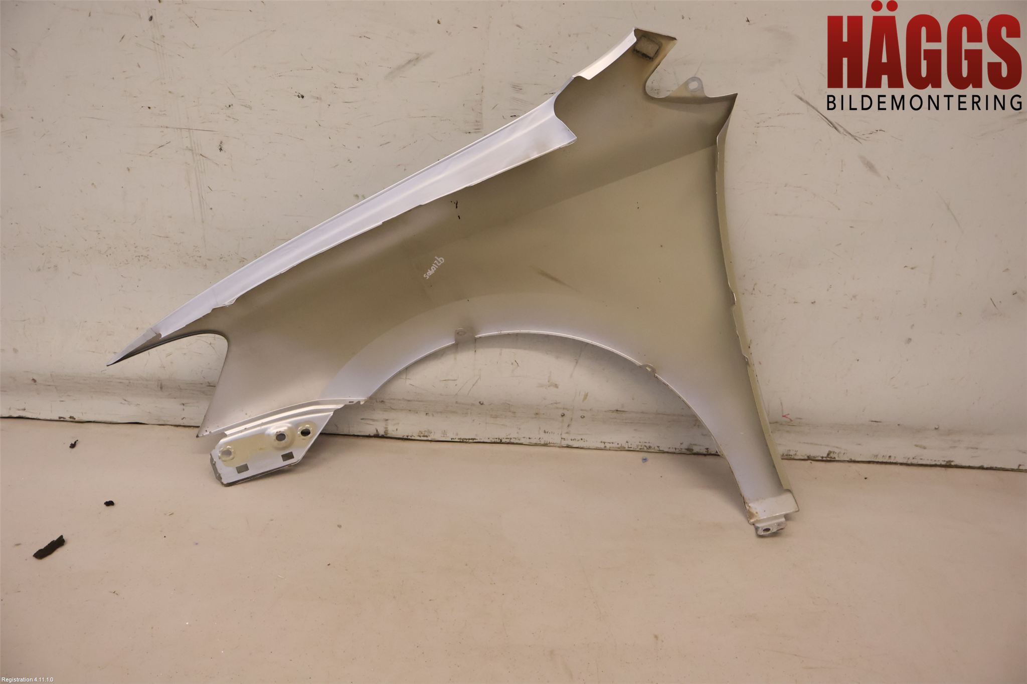 Volkswagen VW POLO 10-17 Skärm Fram Höger