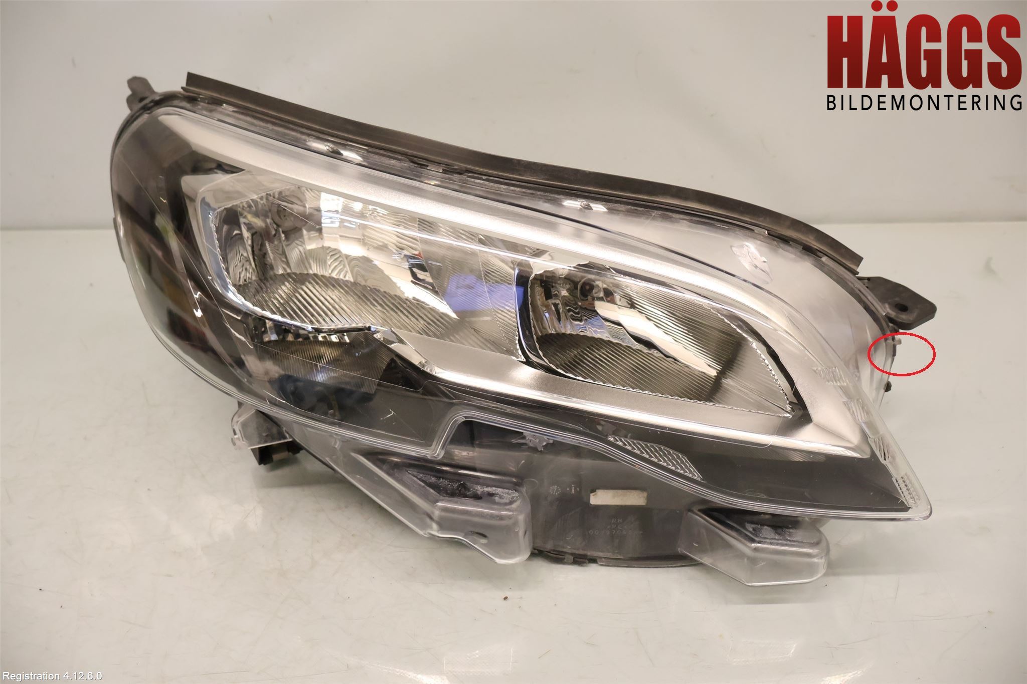 Peugeot EXPERT/E-EXPERT 17- Strålkastare Höger