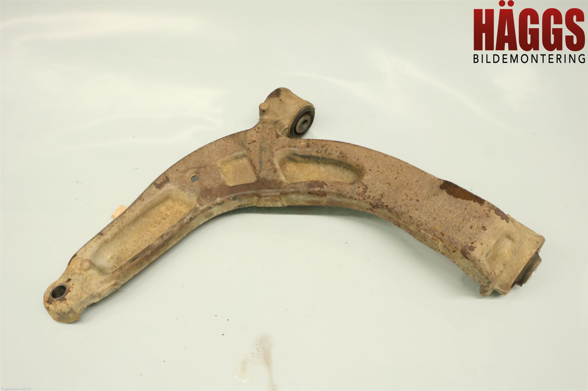 Volkswagen VW TRANSP/CARAVELLE (T6) 16-22 Bärarm Fram Undre Hö