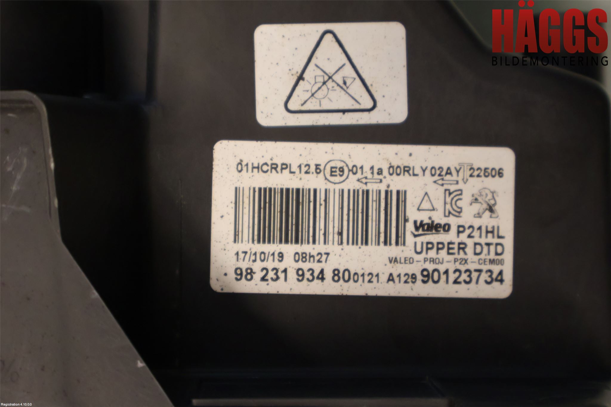 Peugeot 208/E-208 20- Strålkastare Höger
