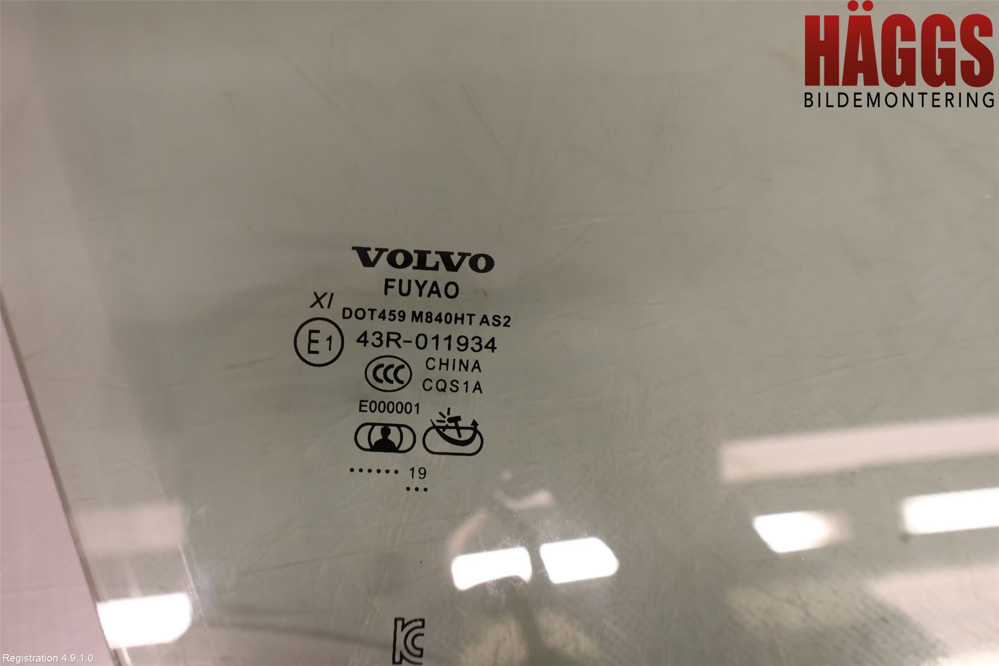 Volvo V60 19- Dörruta Fram Höger