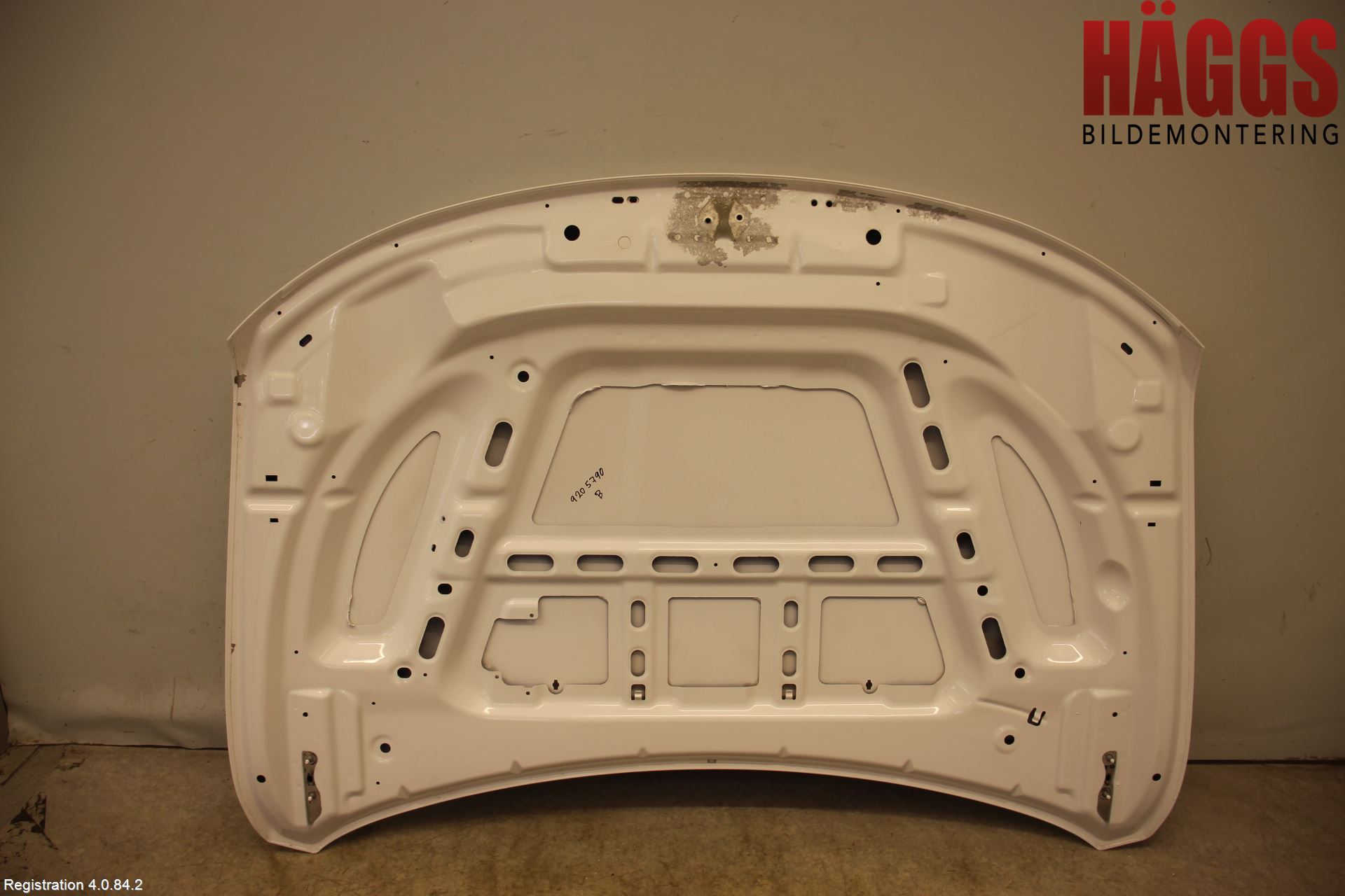 Jeep GRAND CHEROKEE 10-20 Huv Fram