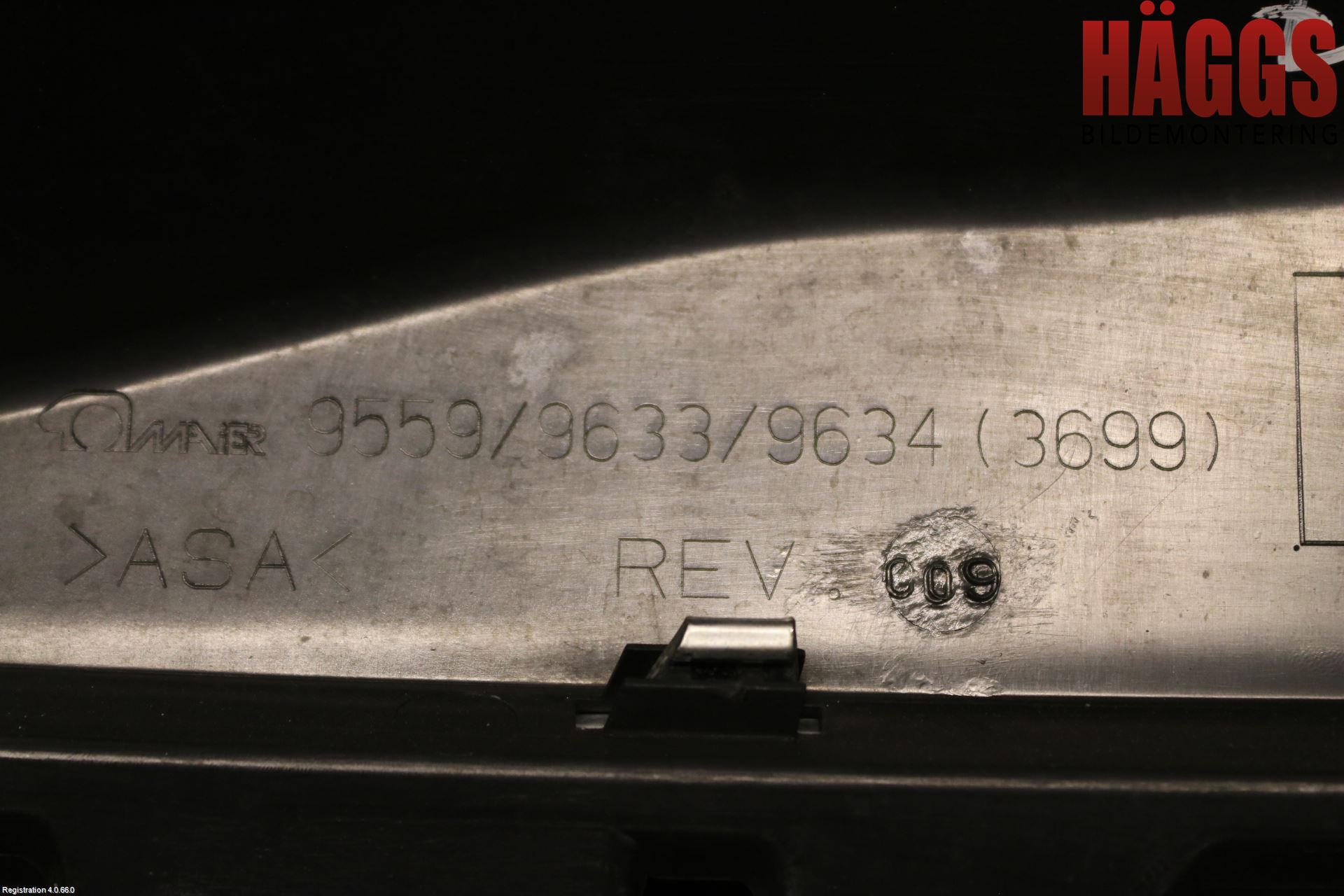 Opel ASTRA H 04-12 Grill Komp