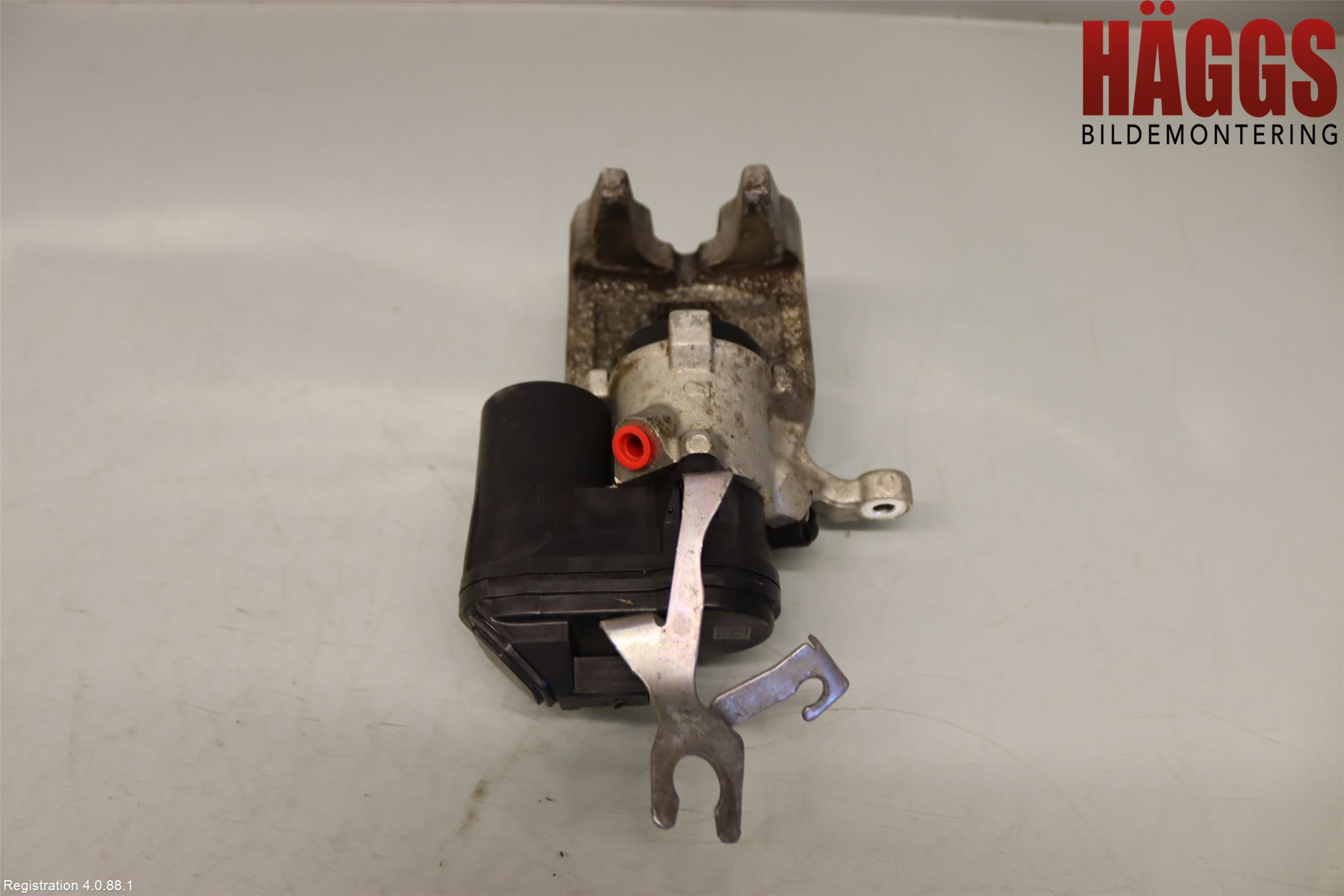 BMW 3 G20/G21/G80/G81 19- Bromsok Bak Vänster