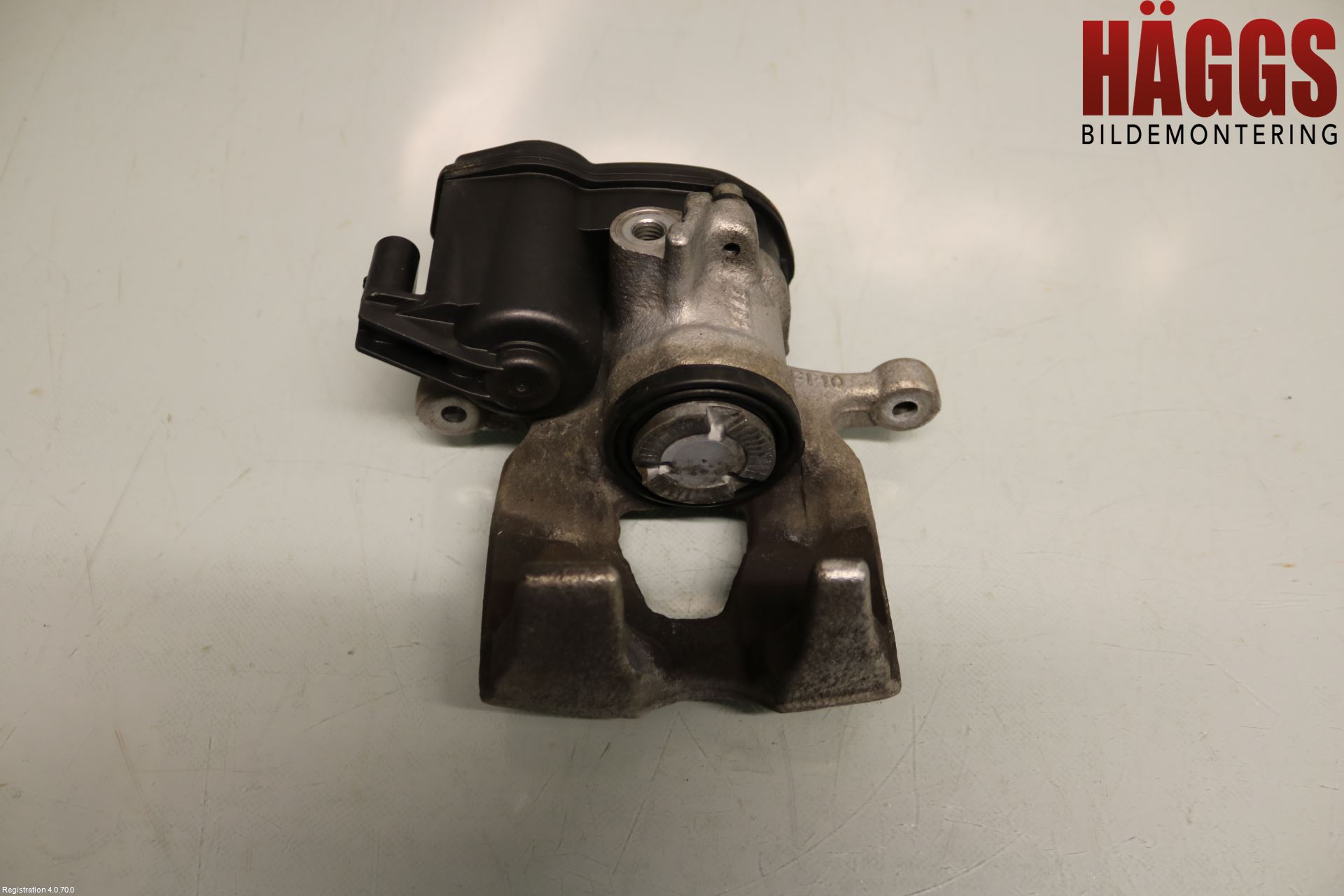 Audi A6 F2/C8 19- Bromsok Bak Vänster