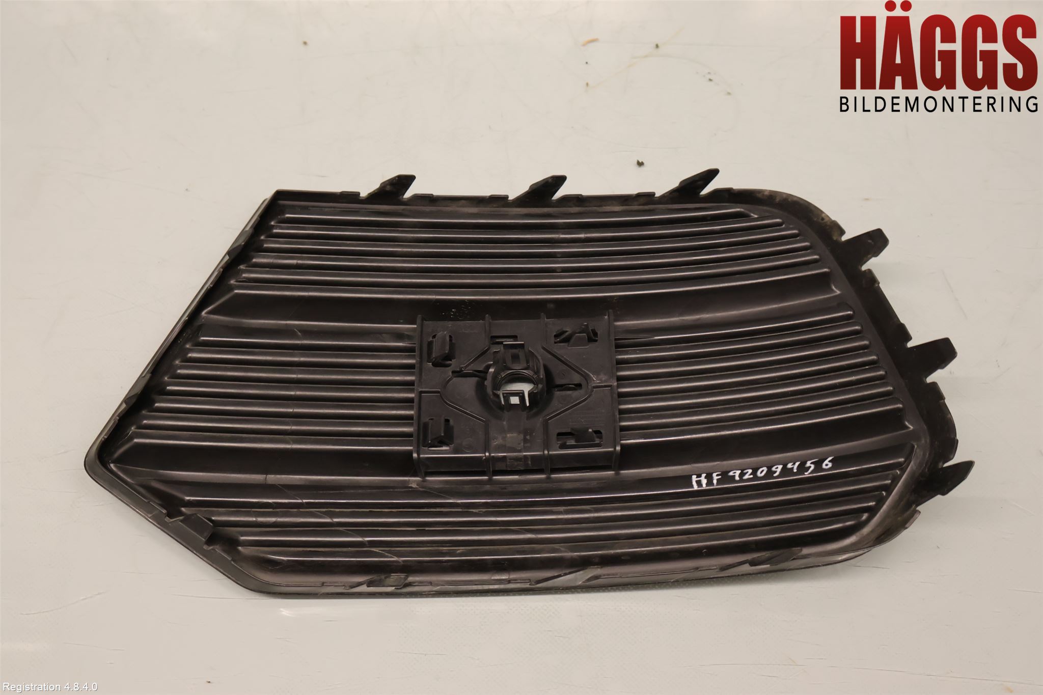 Audi Q3 8U 12-18 Stötfångardel Fram Hö