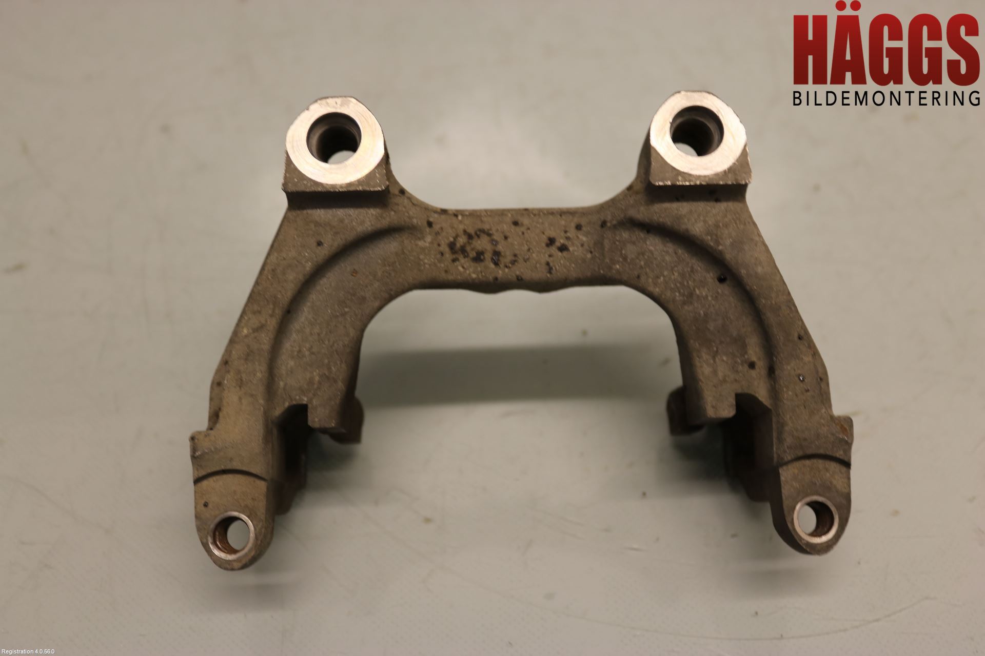 Skoda SUPERB 16-24 Bromsokshållare