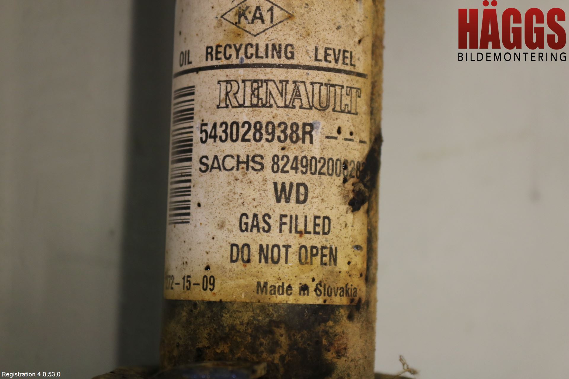 Dacia DOKKER 13- Fjäderben Fram Vänster