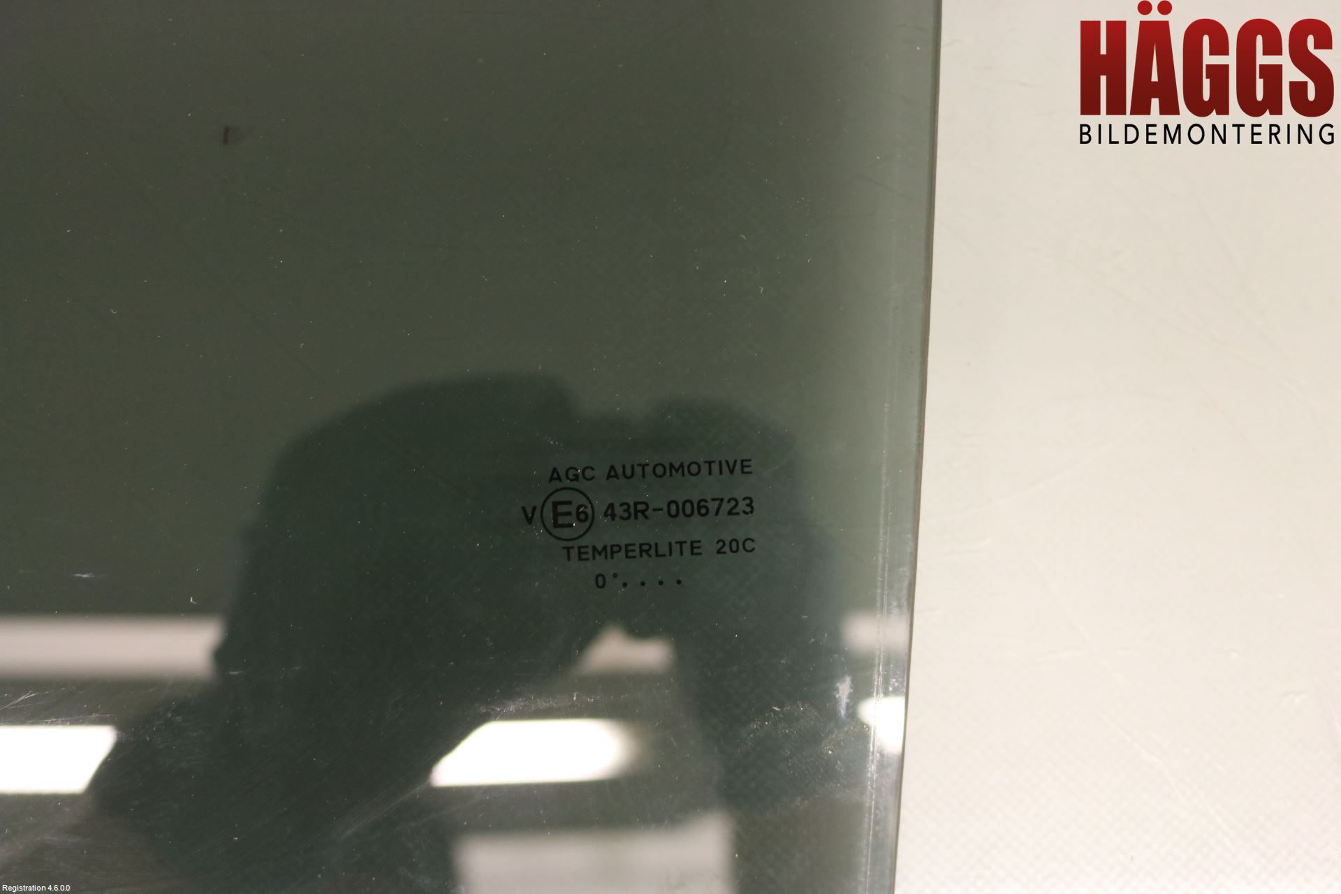 Toyota COROLLA 19- Dörruta Bak Vänster