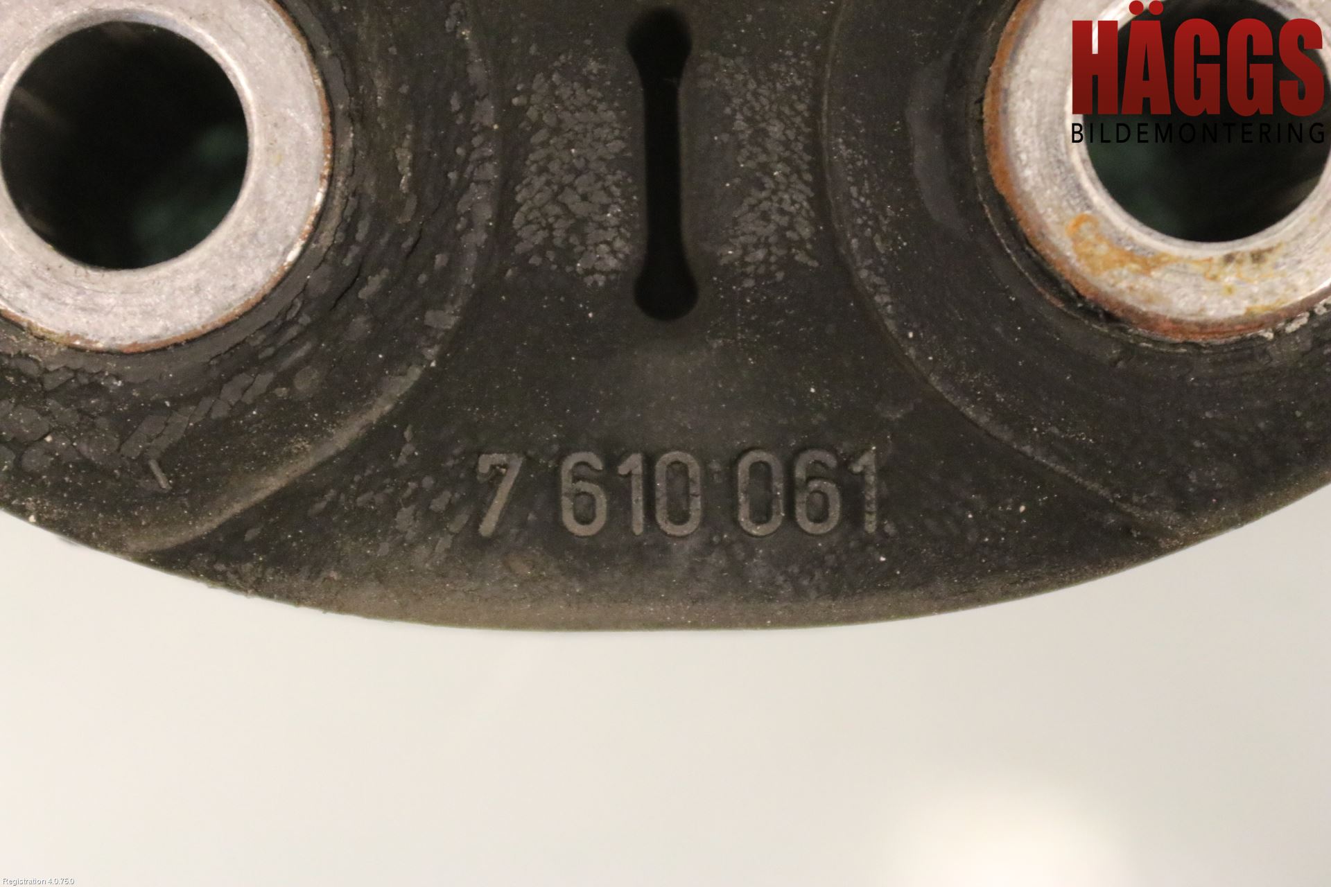 BMW 5 F10/F11/F18 09-17 Mellanaxel Gummiknut