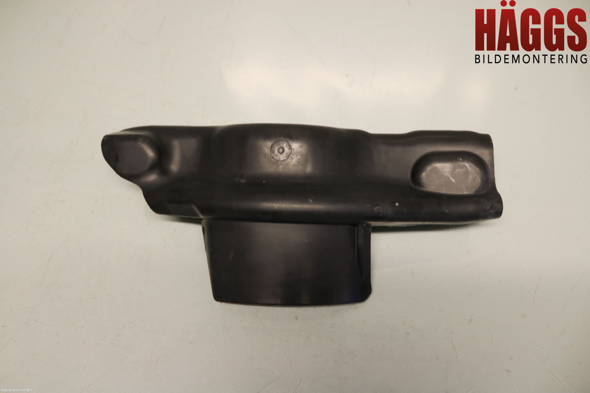 Volkswagen VW TIGUAN 16-24 Hasplåt Plåt-Plast