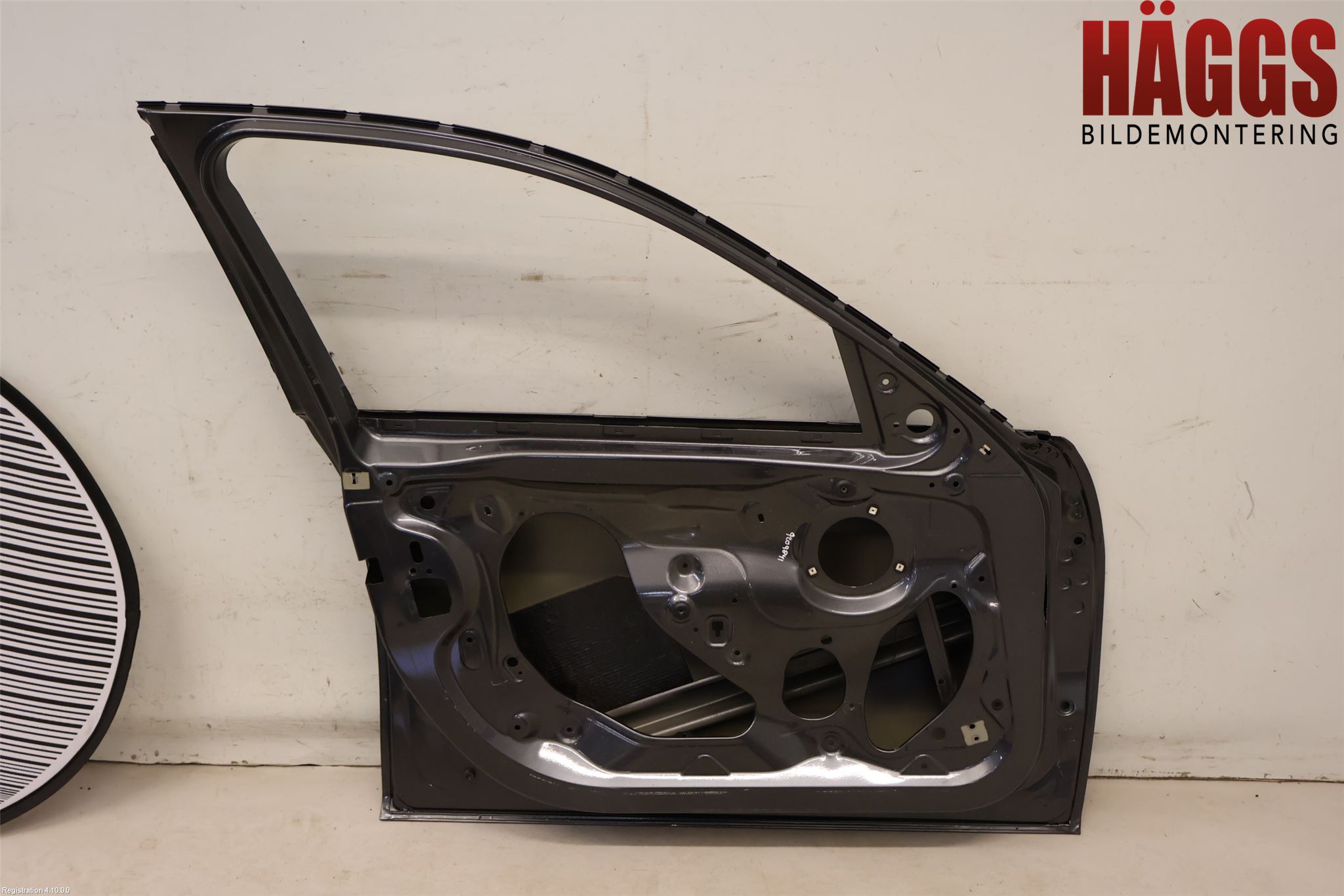 BMW 3 F30/F31/F80 12-19 Dörr Fram Vänster