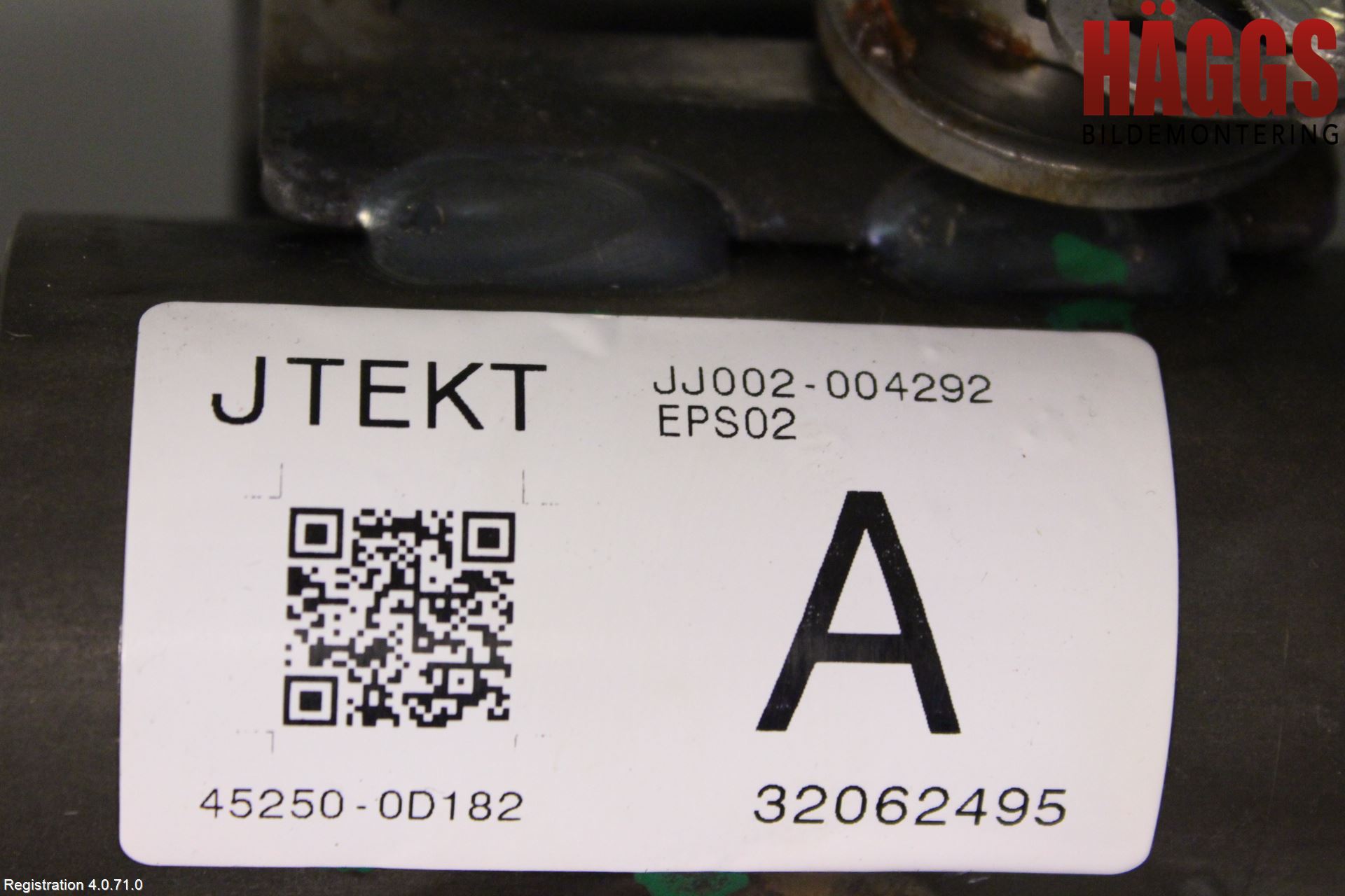 Toyota YARIS XP130 12-14 Rattaxelrör-Axel Servo
