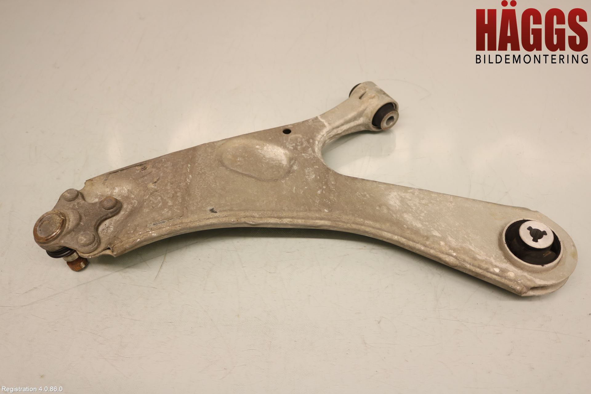 Peugeot 2008/E-2008 20- Bärarm Fram Undre Hö