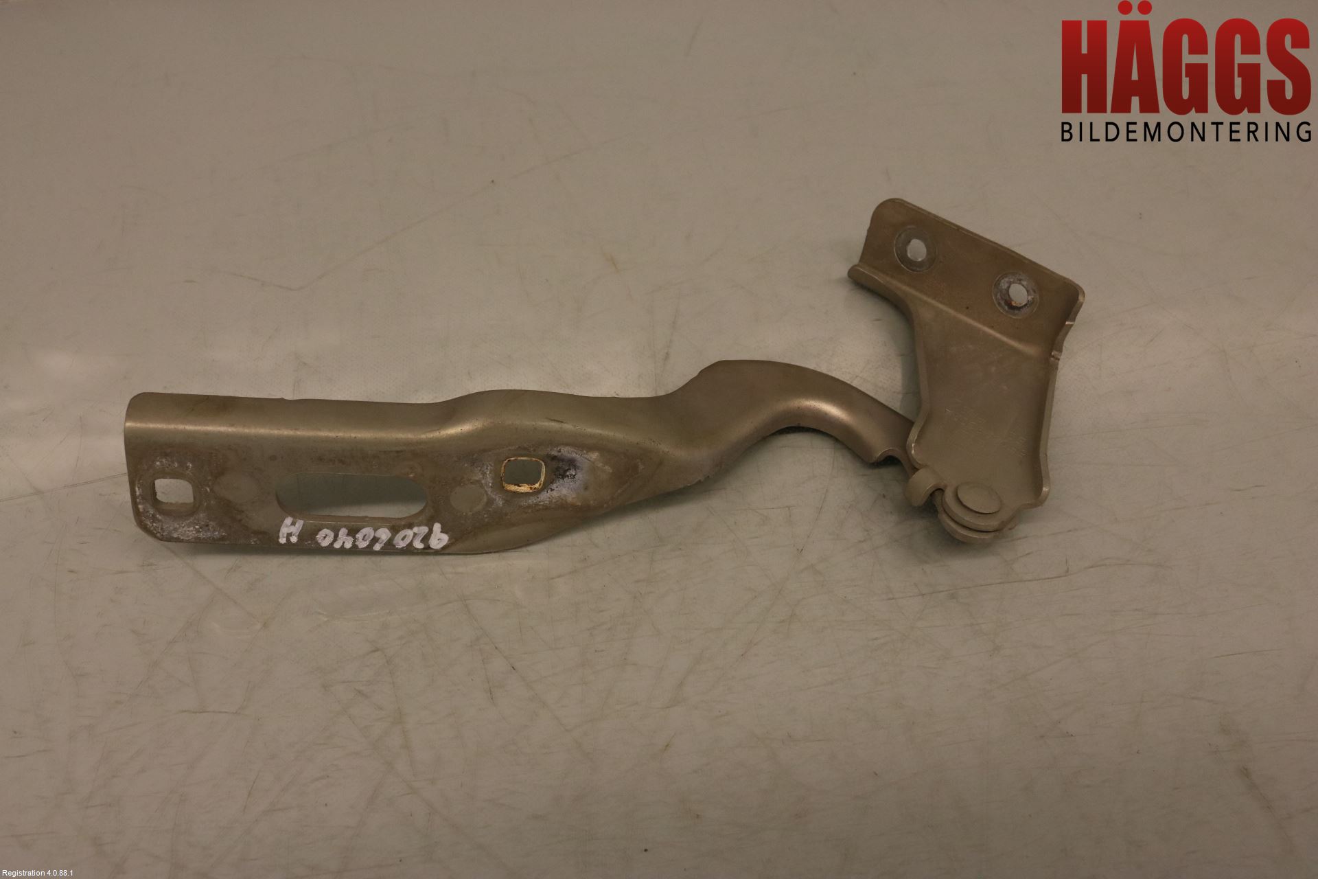 Seat LEON 13-20 Huvgångjärn