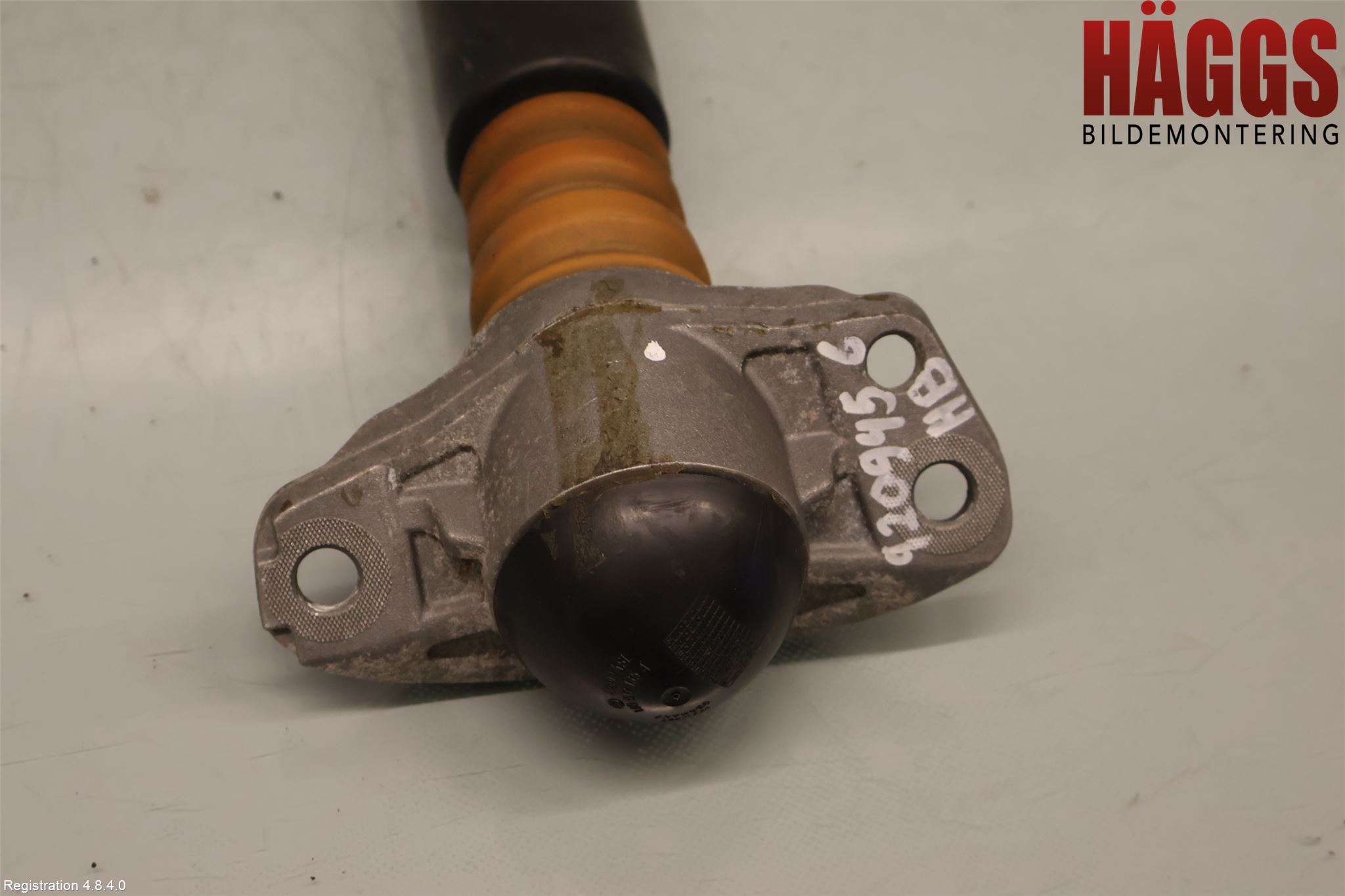 Audi Q3 8U 12-18 Stötdämpare Bak