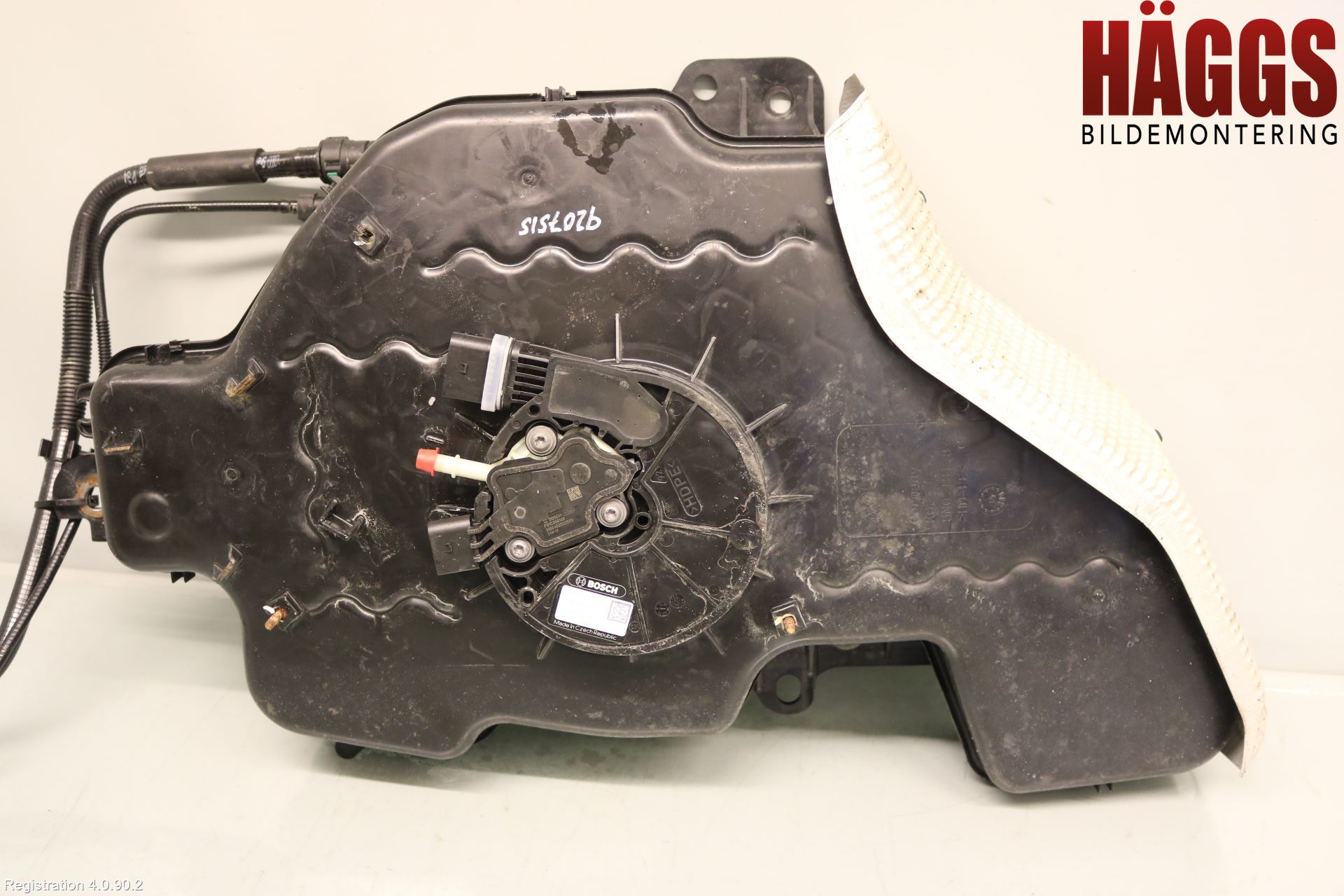 Audi Q3 8U 12-18 Adblue Tank