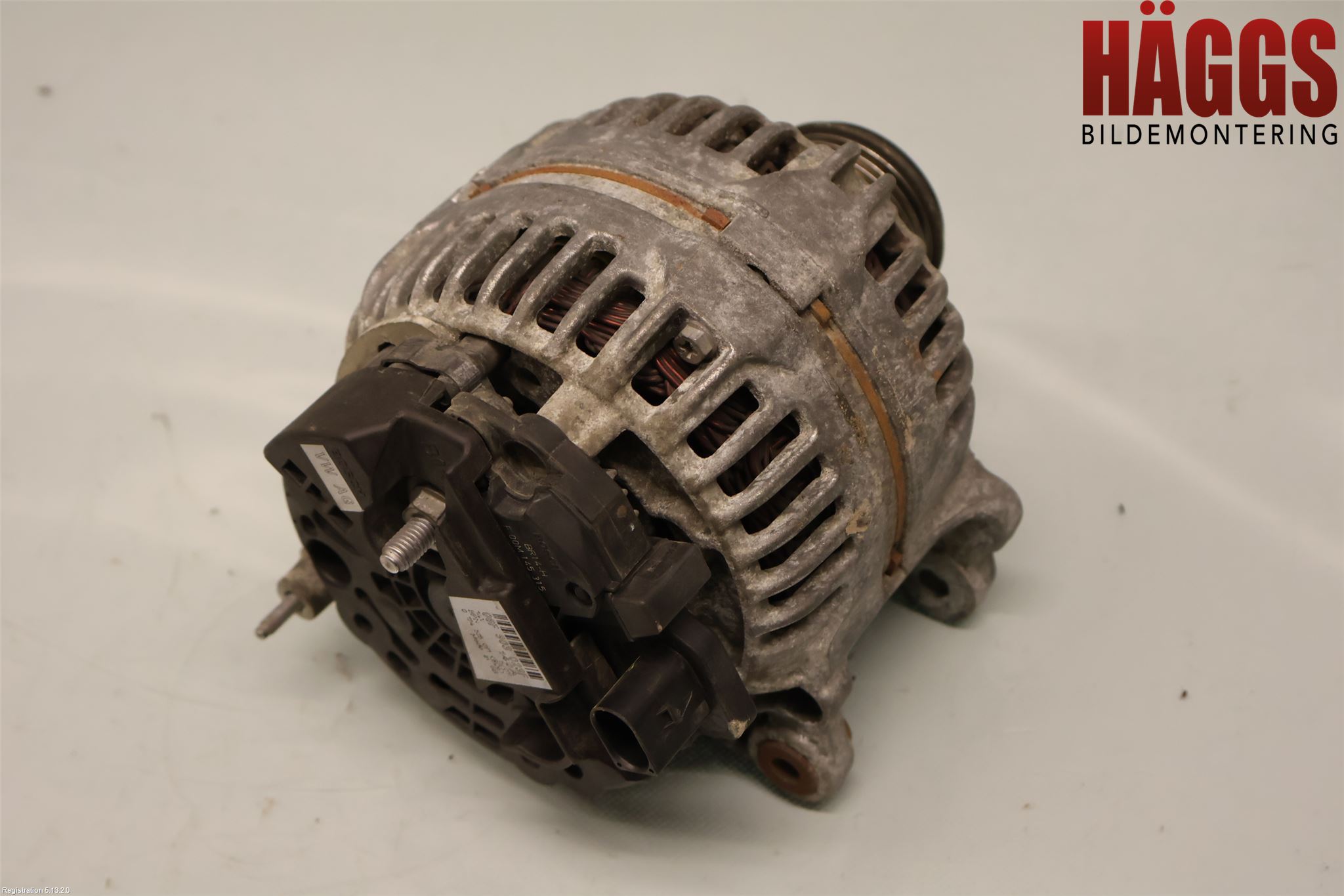 Volkswagen VW CADDY      04-10 Generator