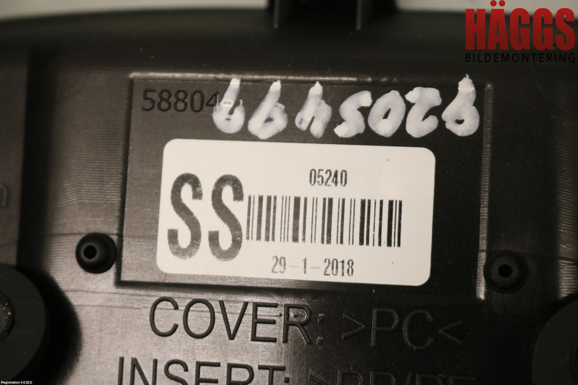 Toyota AVENSIS 16-18 Instrumentkonsoll Mitt