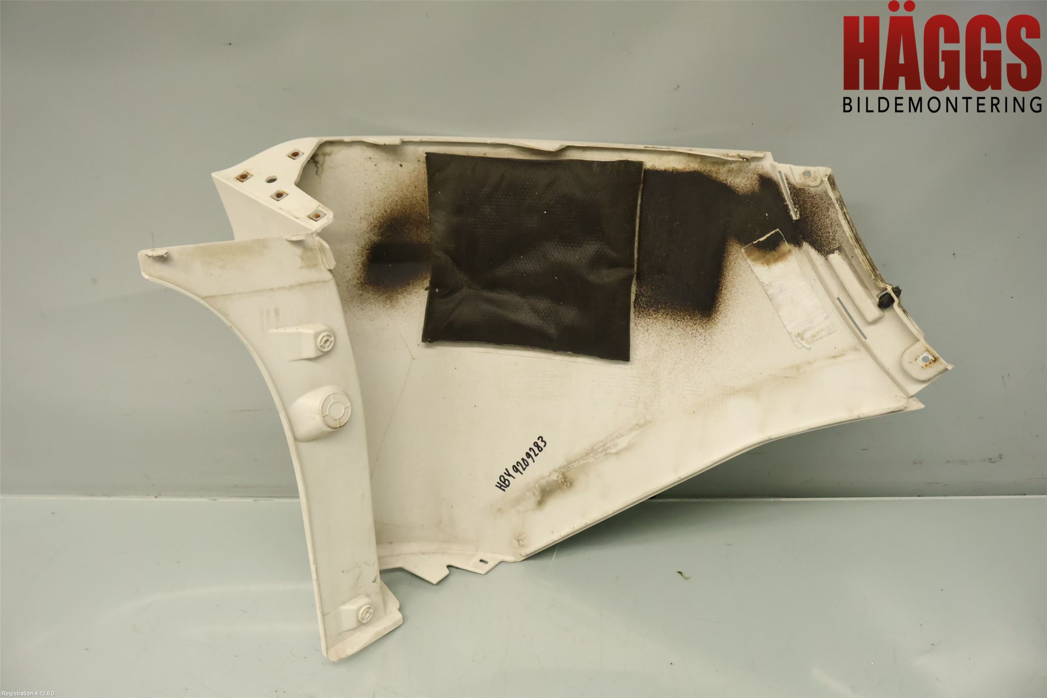 Ford KUGA 13-16 Stötfångardel Bak Hö